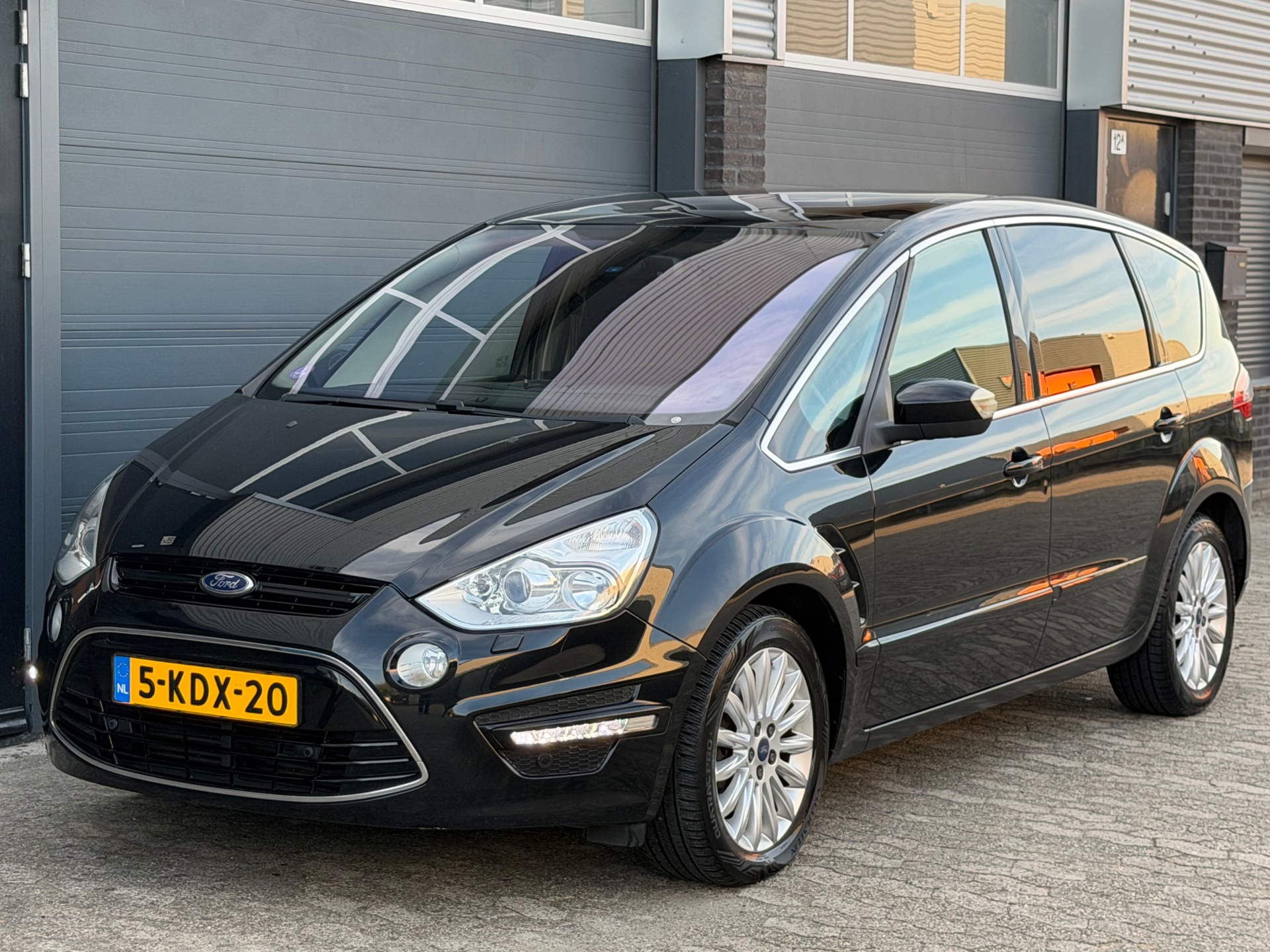 Foto van Ford S-max
