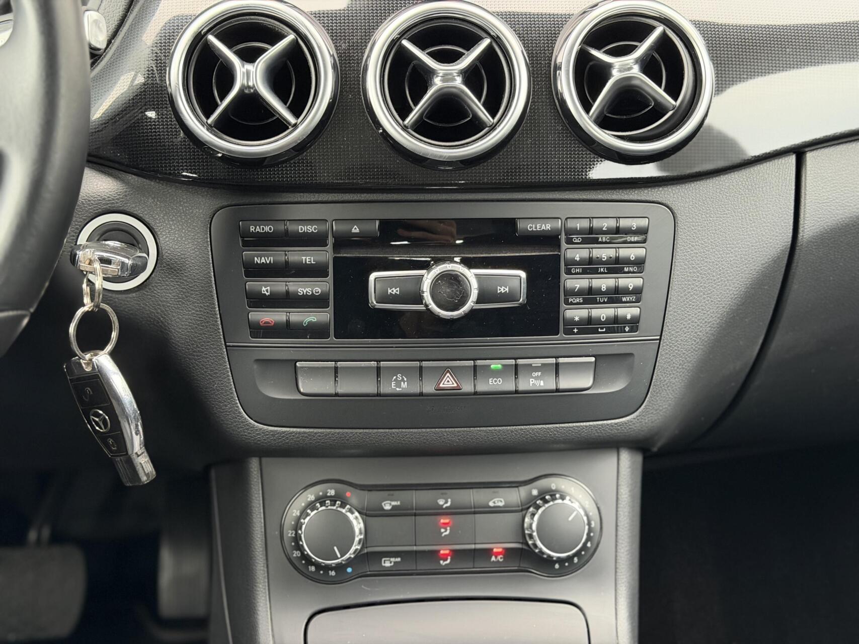 Foto van Mercedes-Benz B 180
