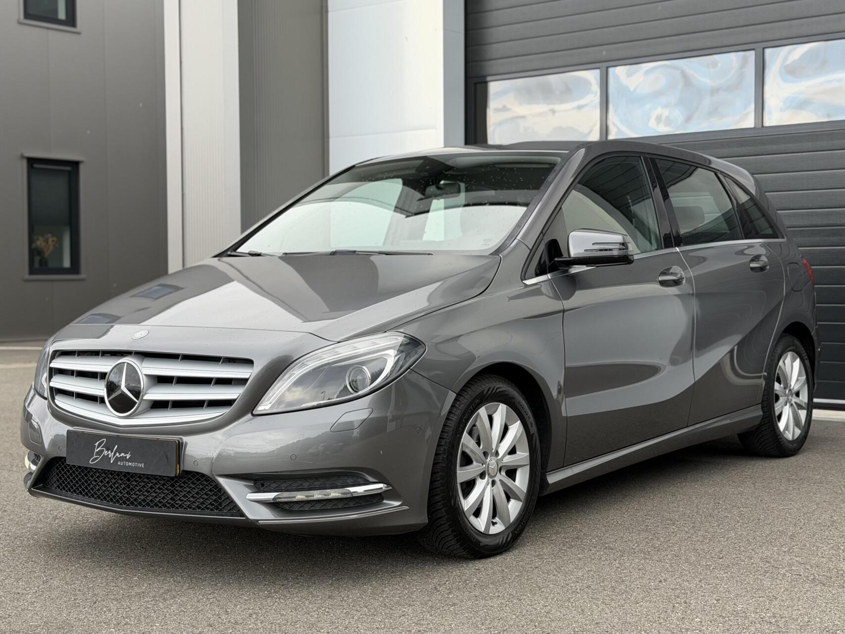 Foto van Mercedes-Benz B 180