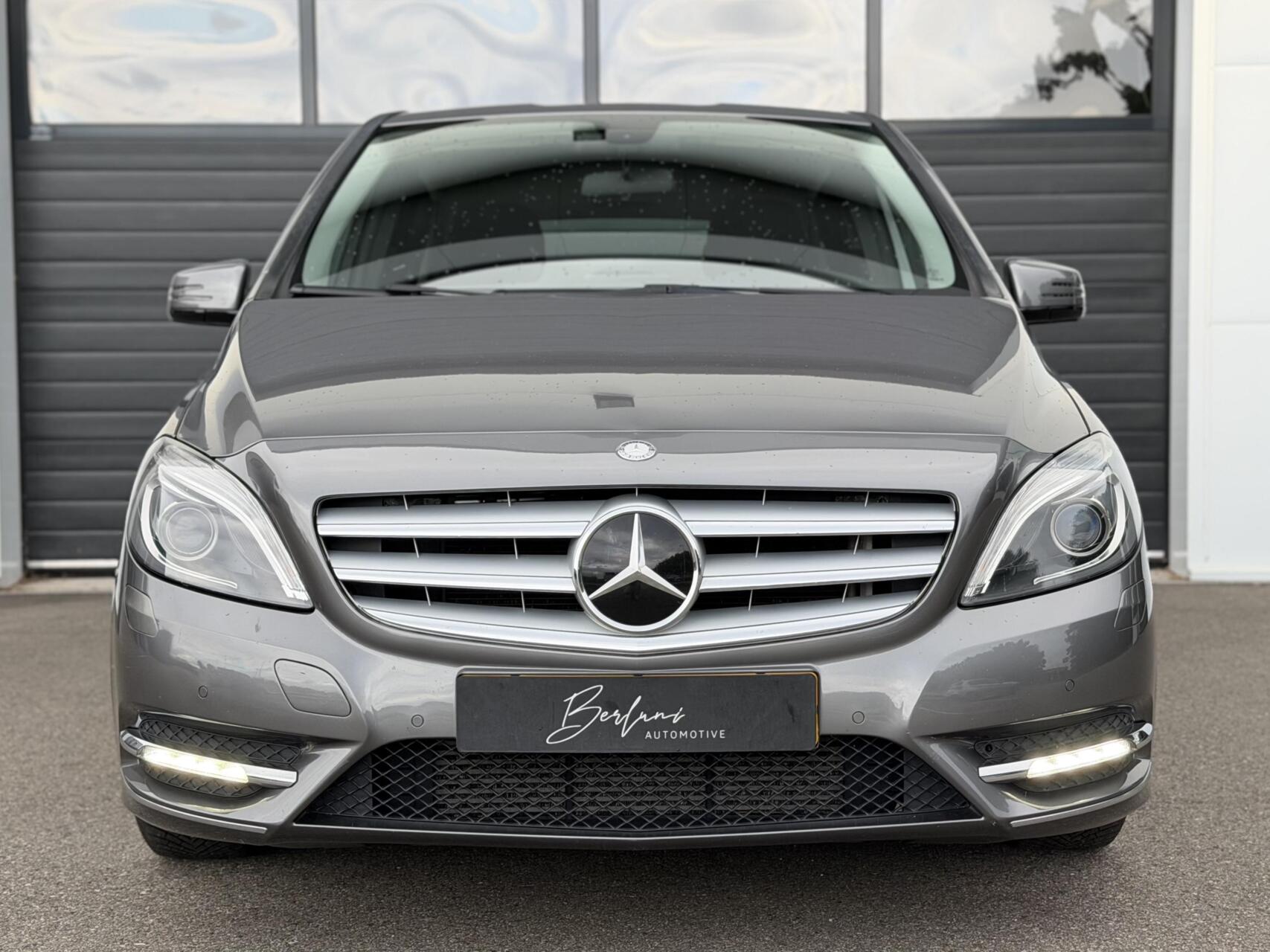Foto van Mercedes-Benz B 180