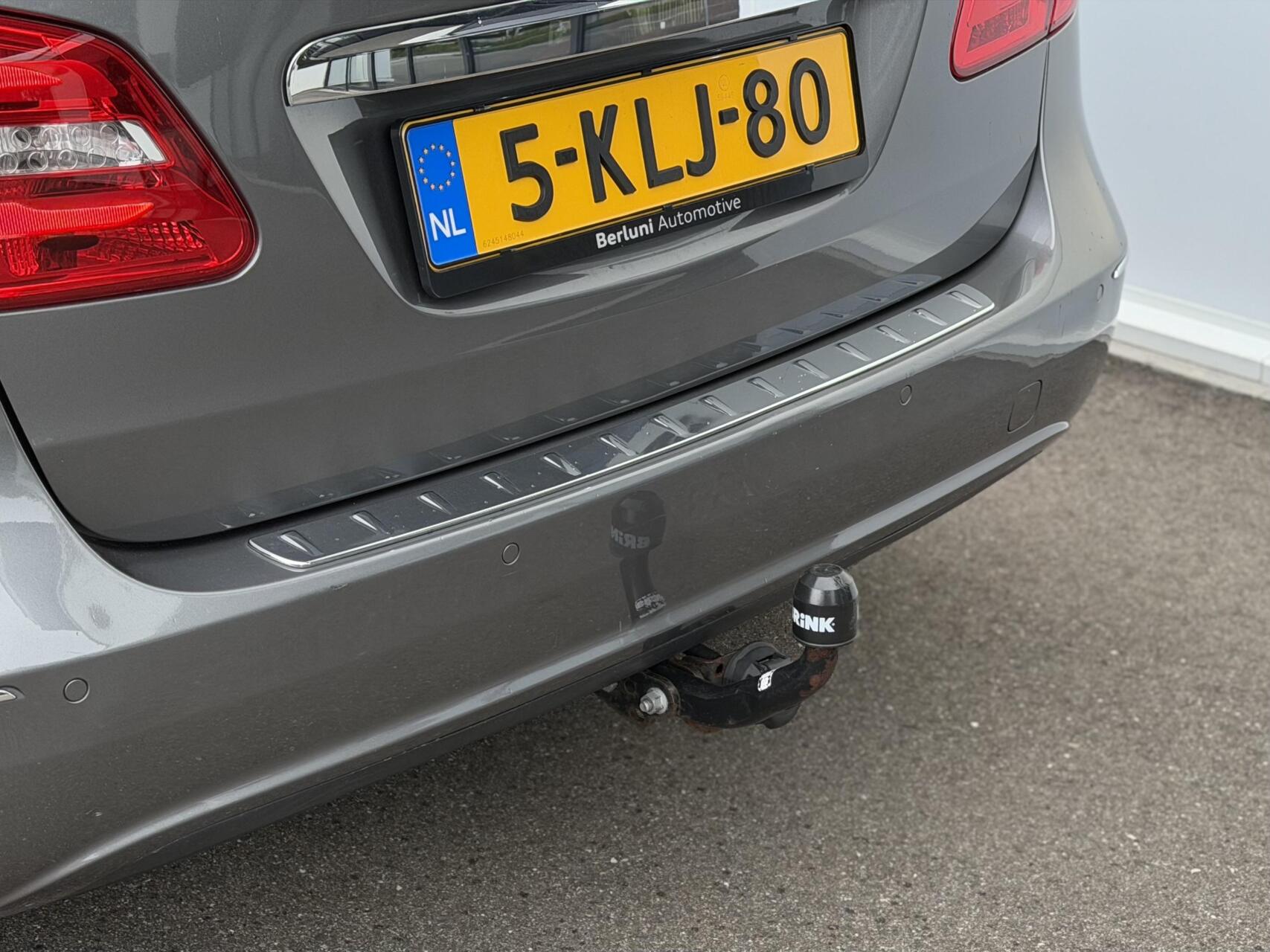 Foto van Mercedes-Benz B 180