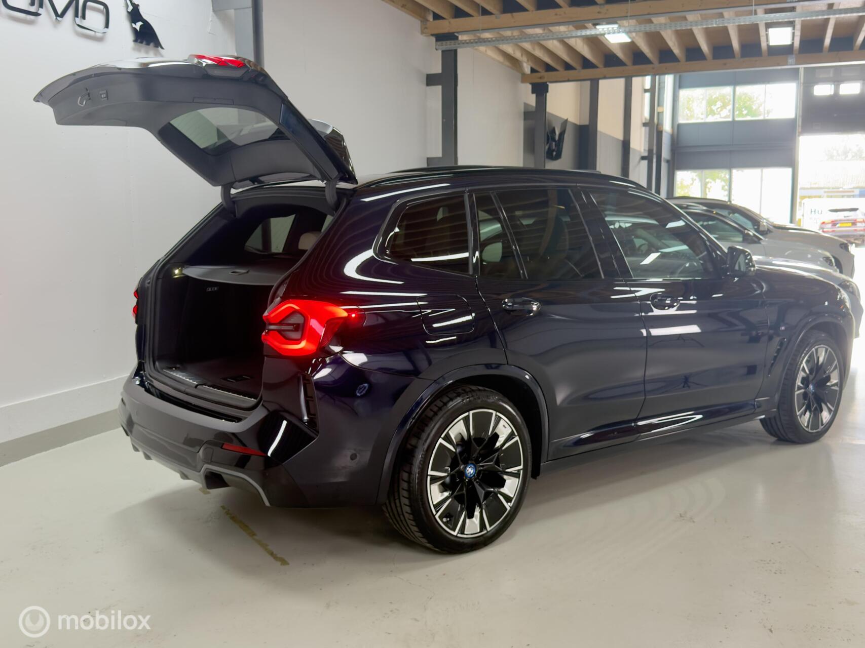 Foto van BMW Ix3