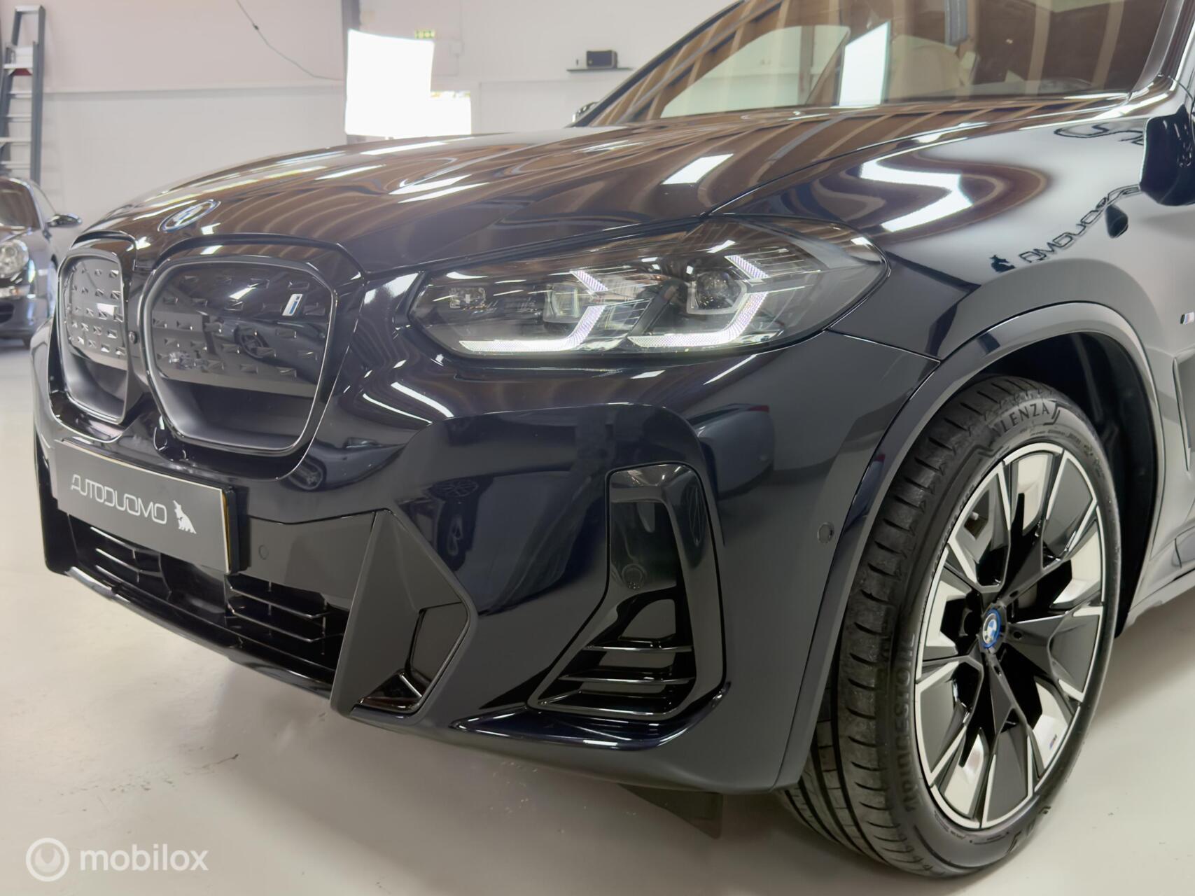 Foto van BMW Ix3