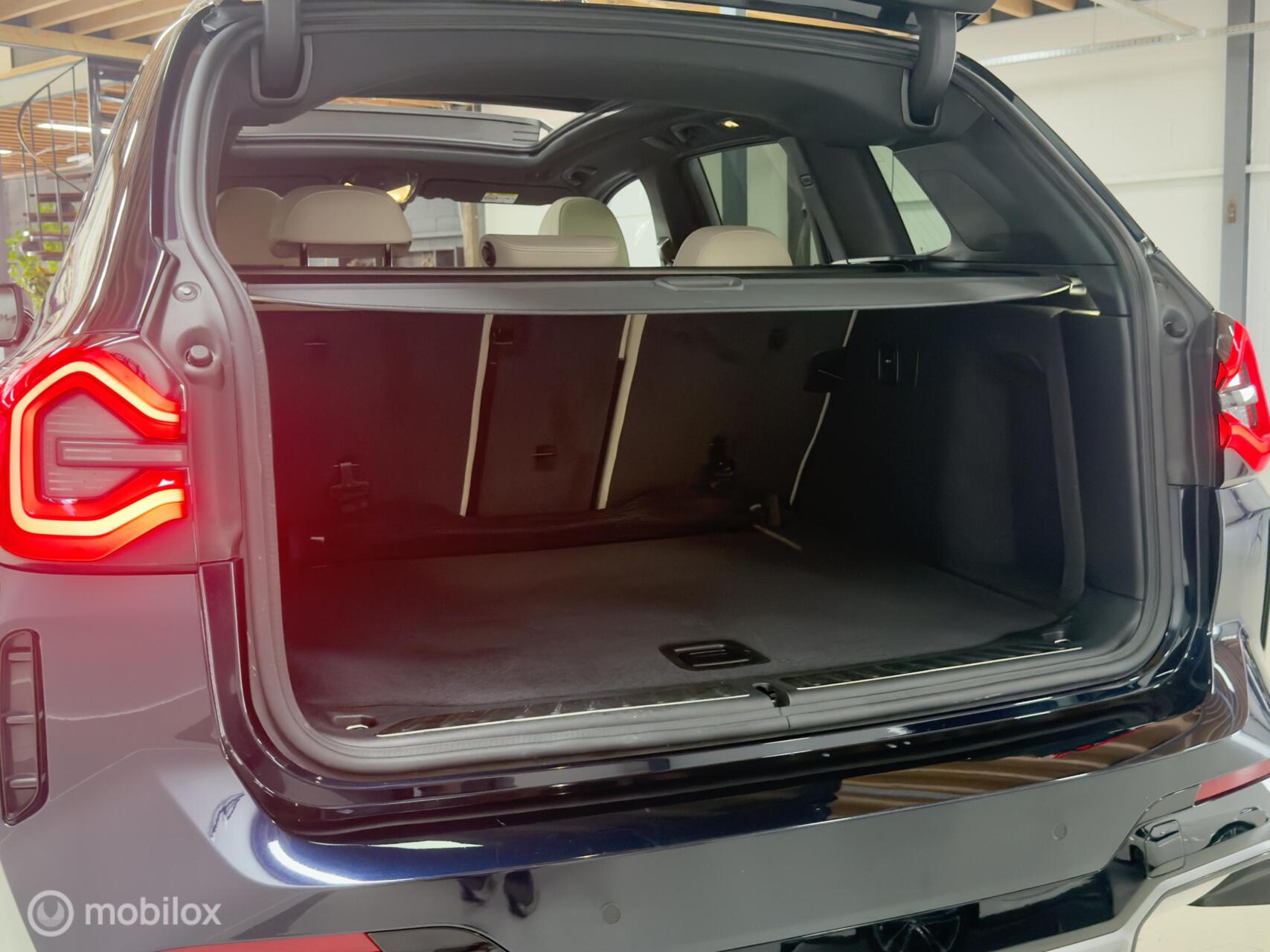 Foto van BMW Ix3