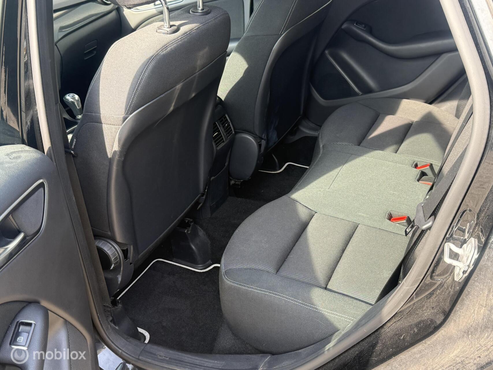 Foto van Mercedes-Benz B 180