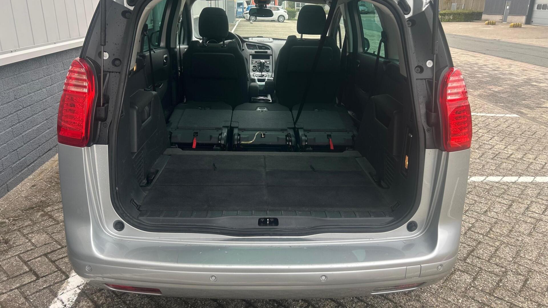 Foto van Peugeot 5008