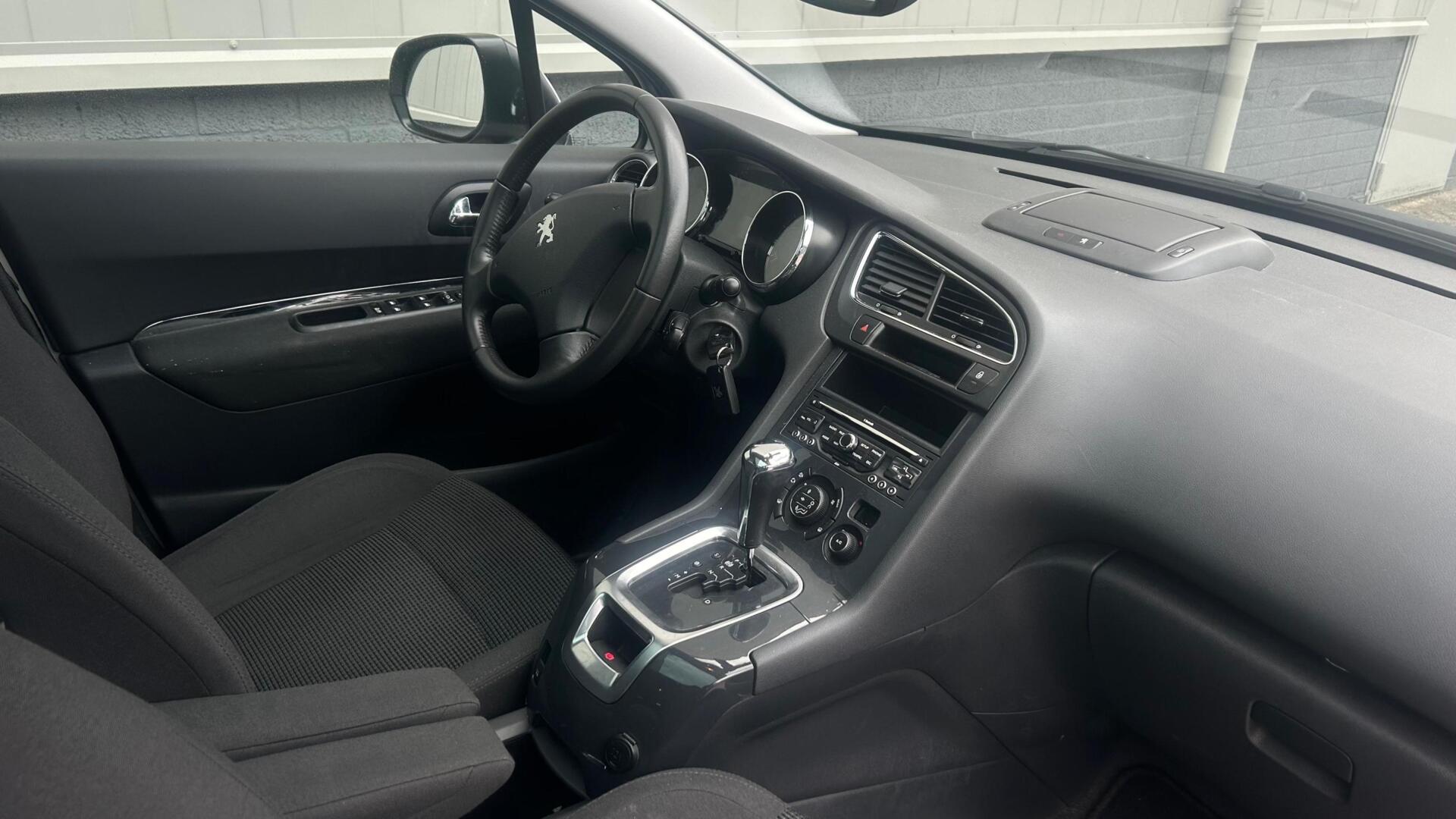 Foto van Peugeot 5008