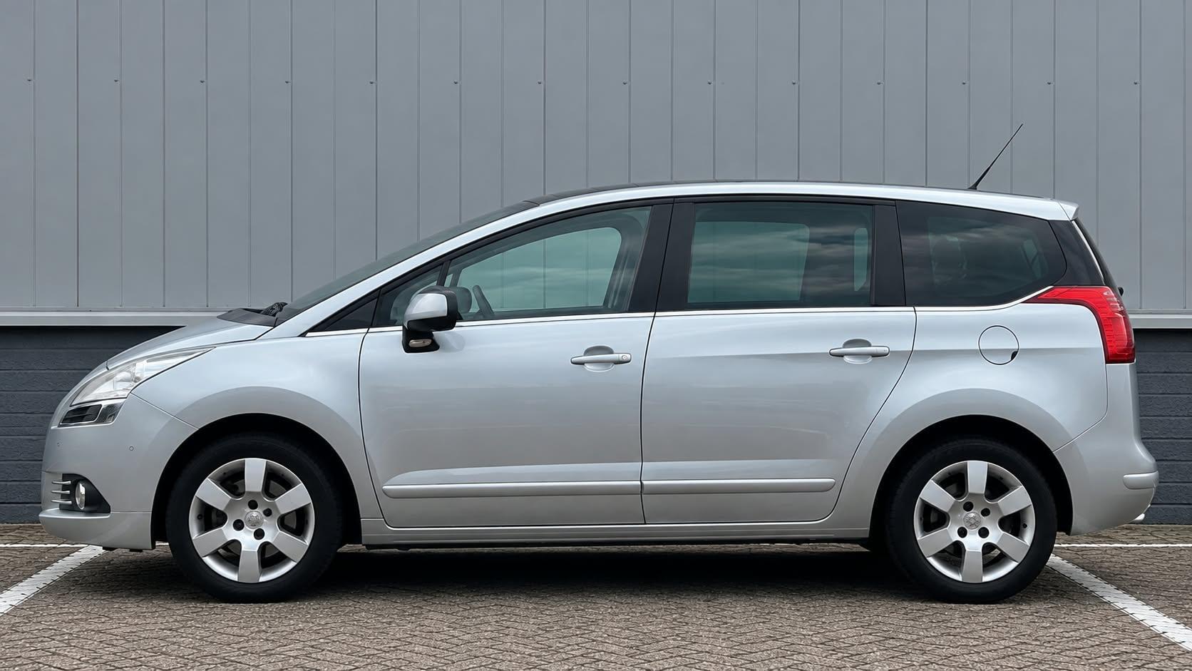 Foto van Peugeot 5008