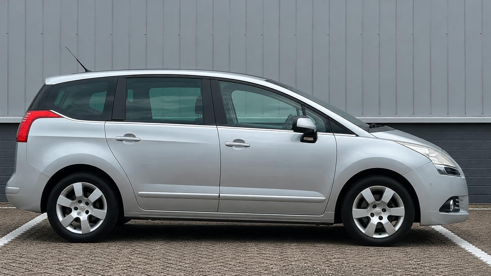 Foto van Peugeot 5008