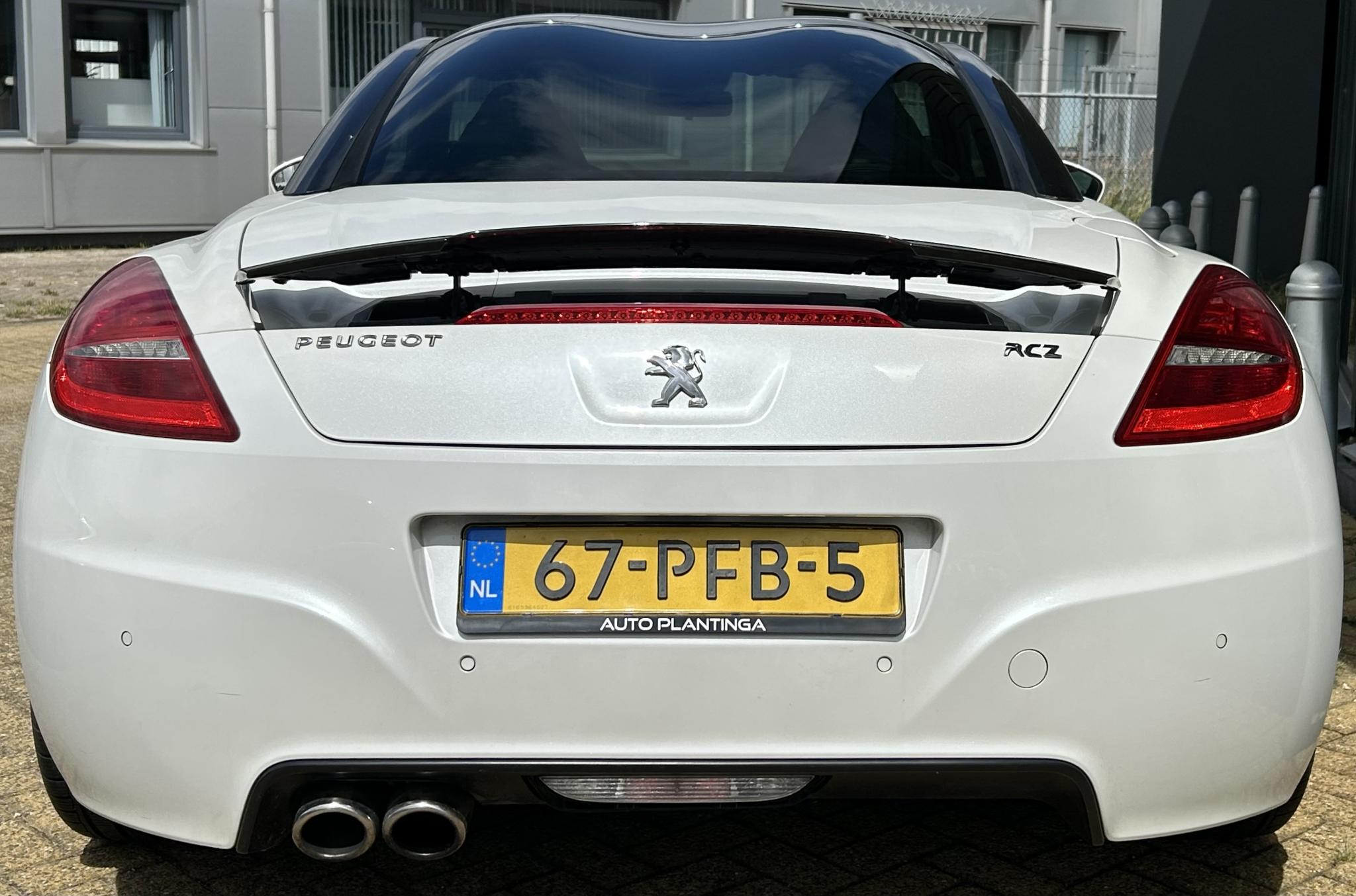 Foto van Peugeot RCZ