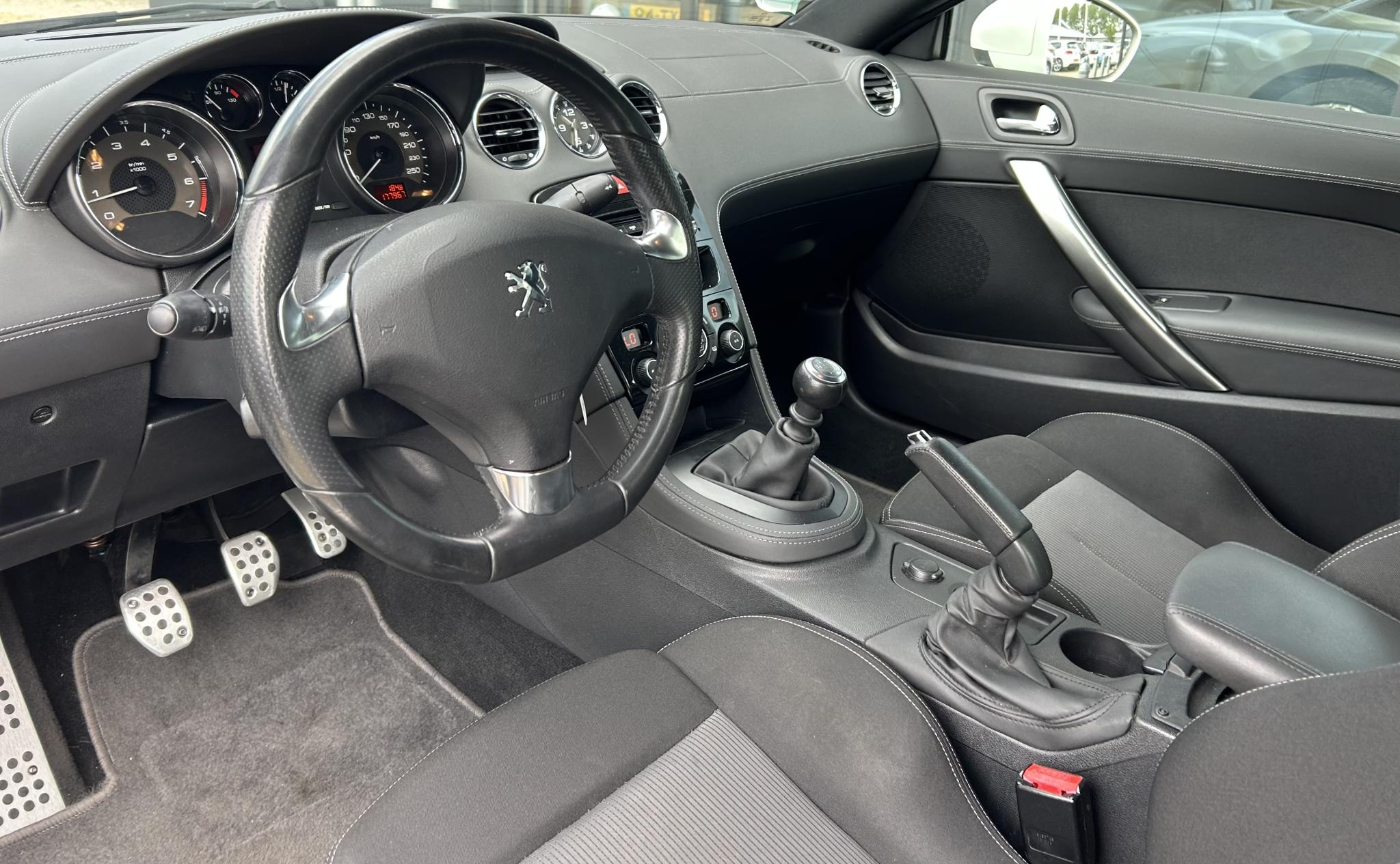 Foto van Peugeot RCZ