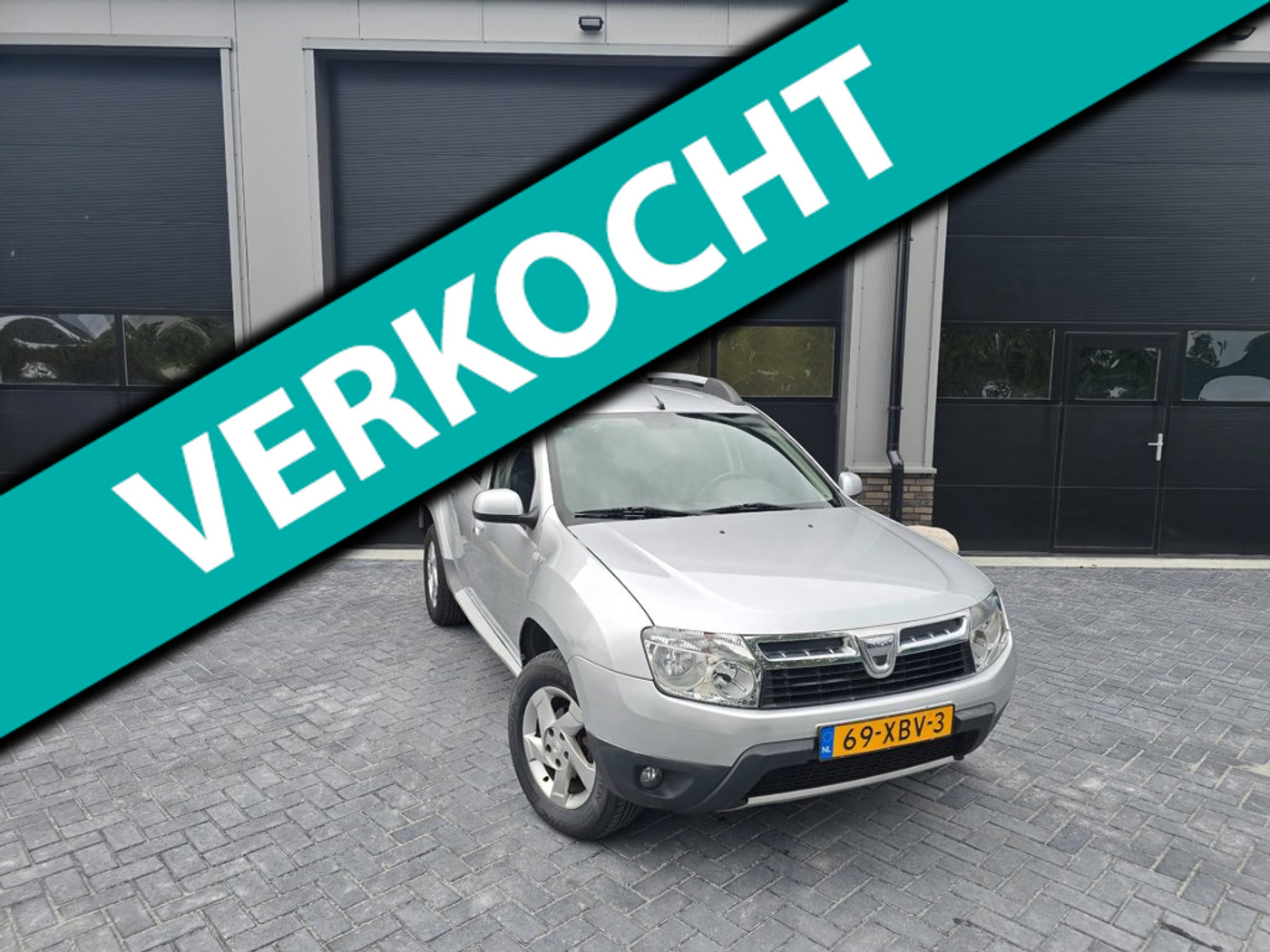 Dacia Duster 1.6 Aniversare 2wd 2012 - voorkant