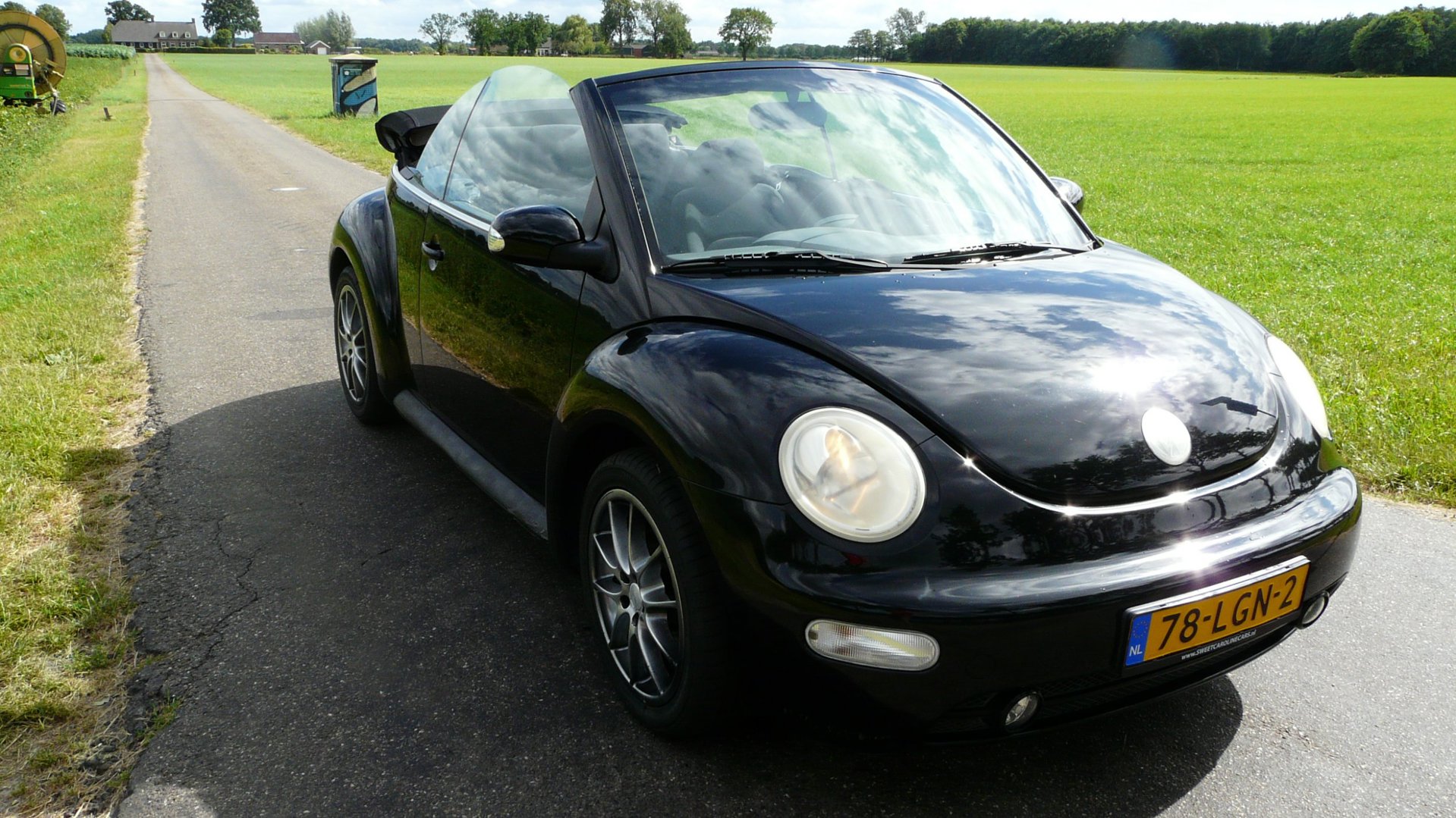 Foto van Volkswagen New Beetle Cabriolet