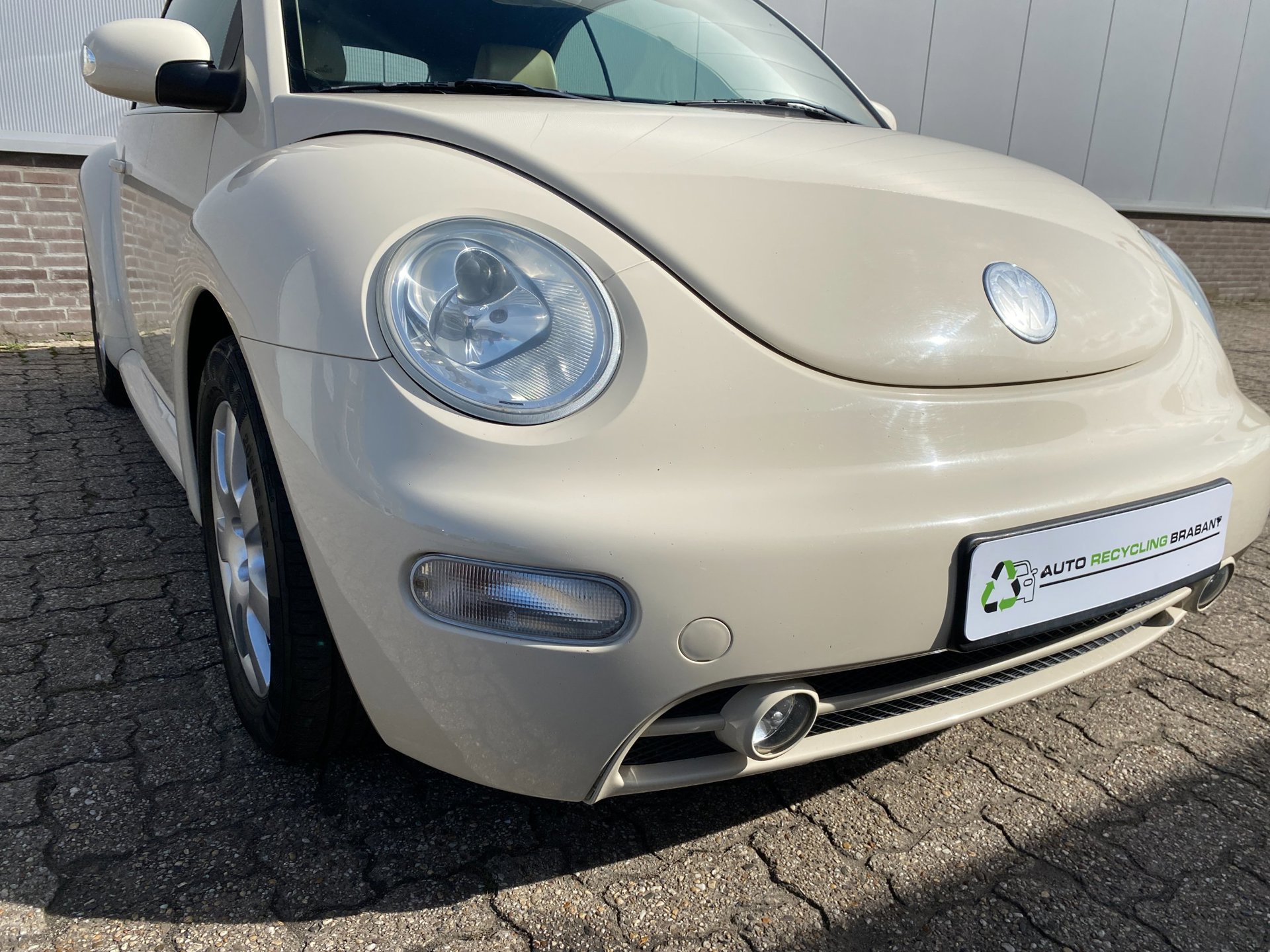 Foto van Volkswagen New Beetle Cabriolet