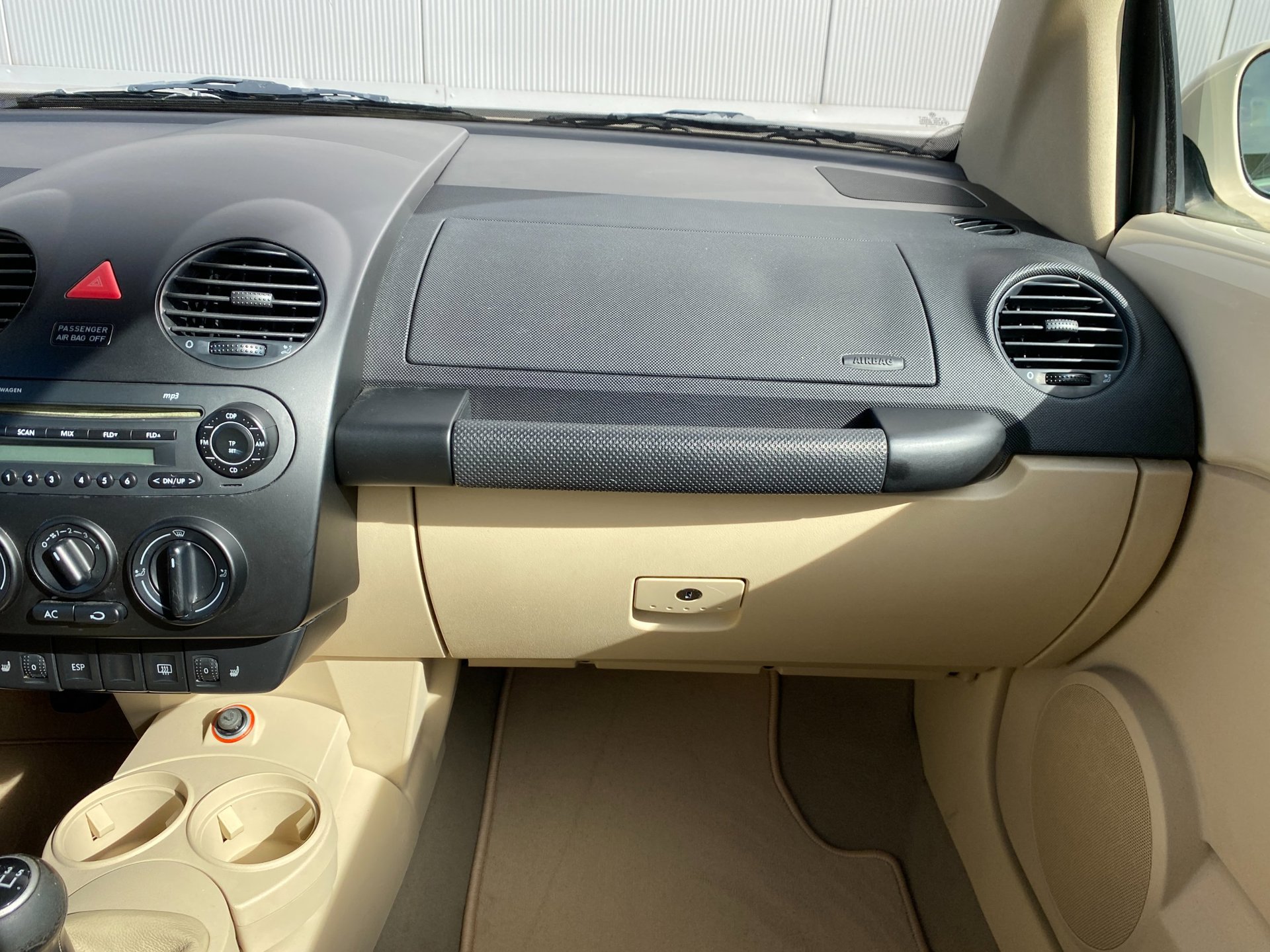Foto van Volkswagen New Beetle Cabriolet