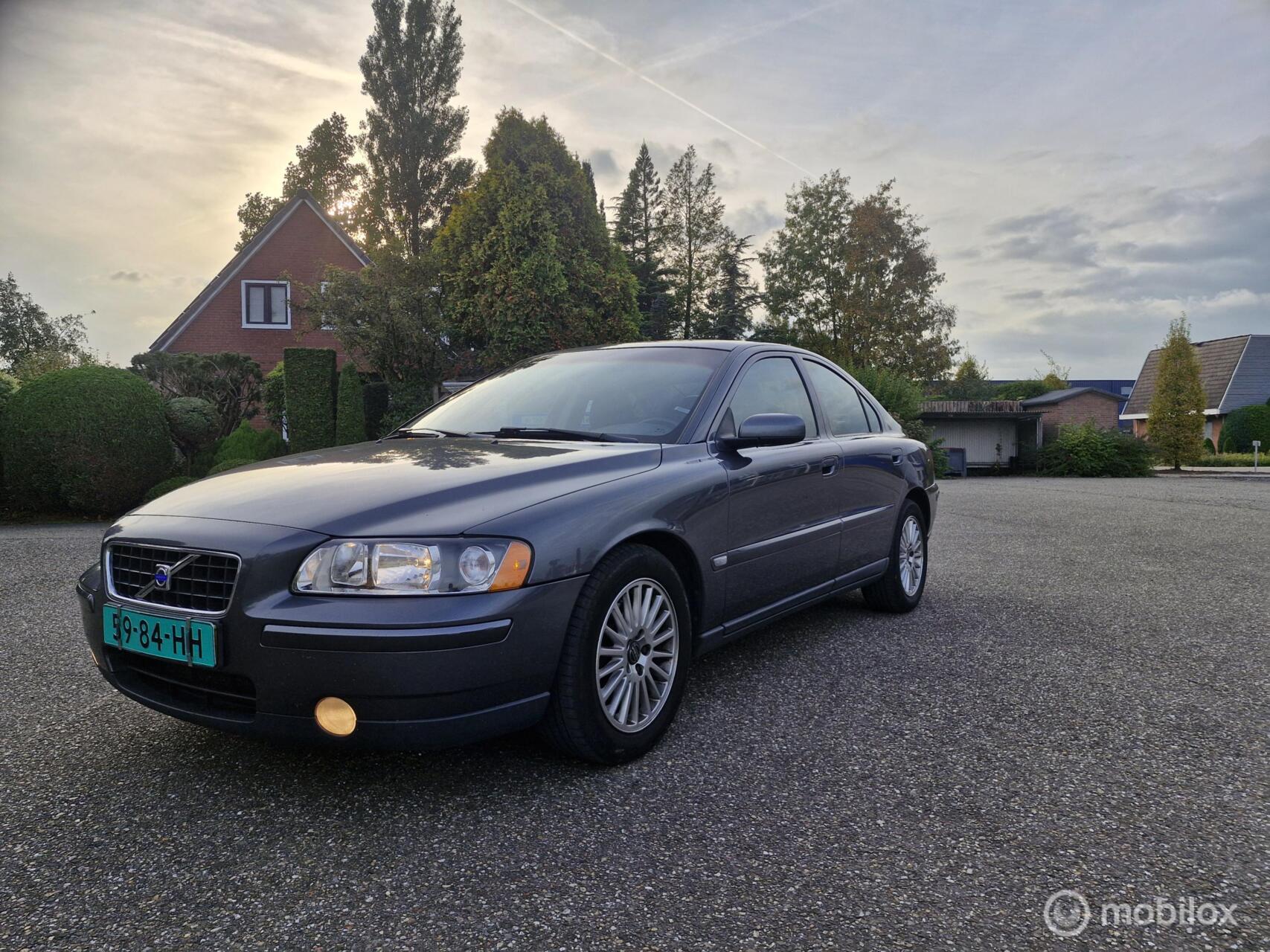 Volvo S60 2.4 Momentum 2004 - voorkant