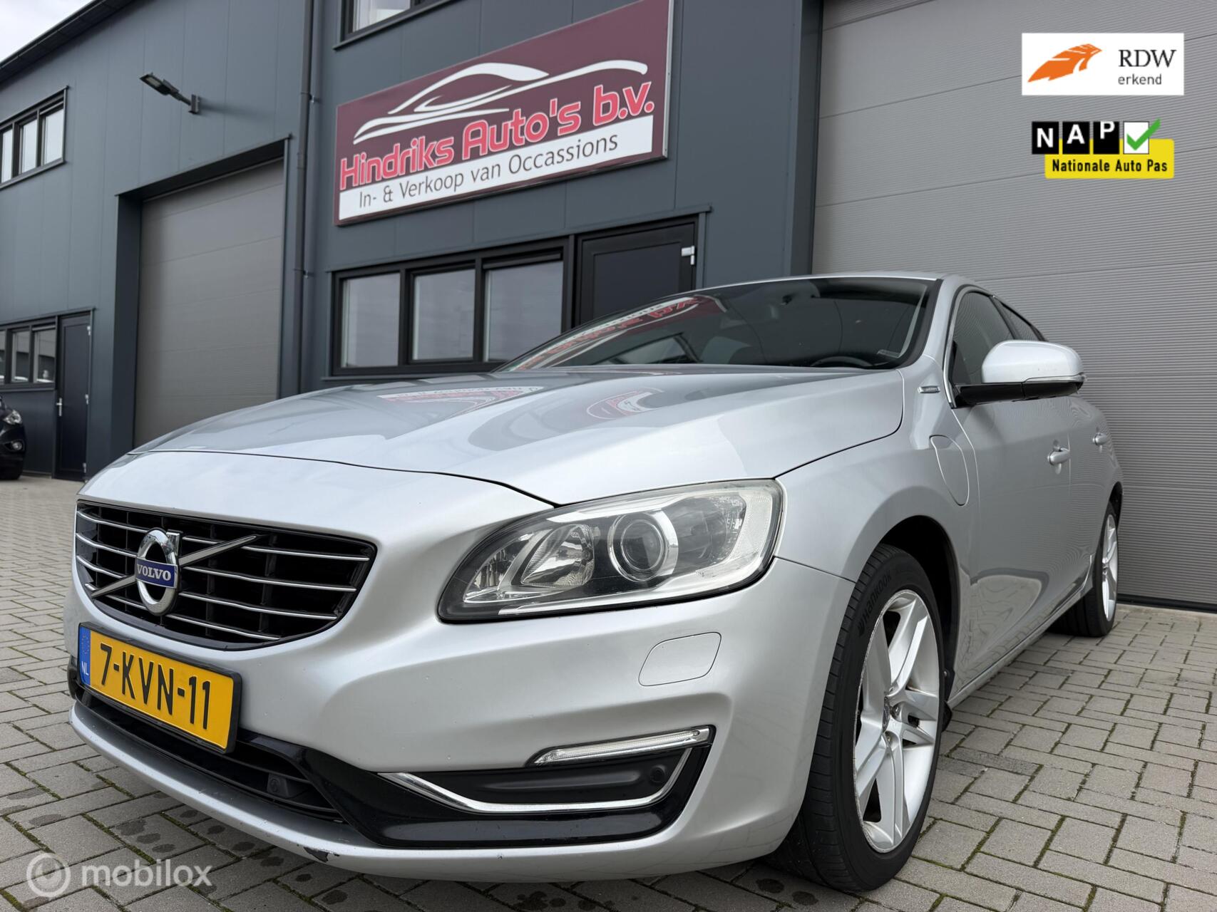 Volvo V60 Plug In Hybrid 2.4 D6 AWD Plug-In Hybrid Summum 2013 - voorkant