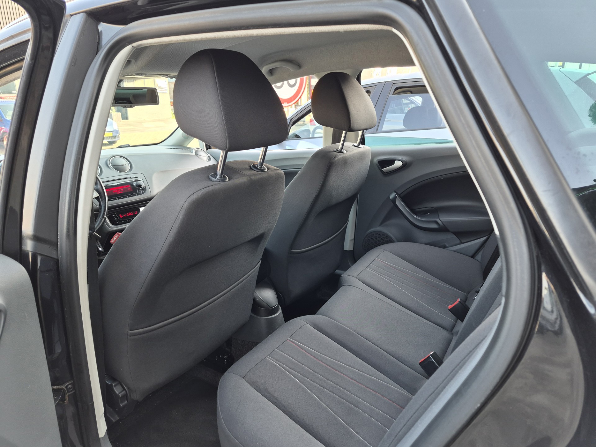 Foto van Seat Ibiza ST