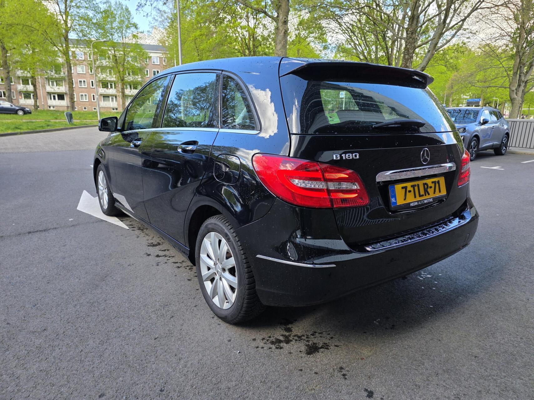 Foto van Mercedes-Benz B 180