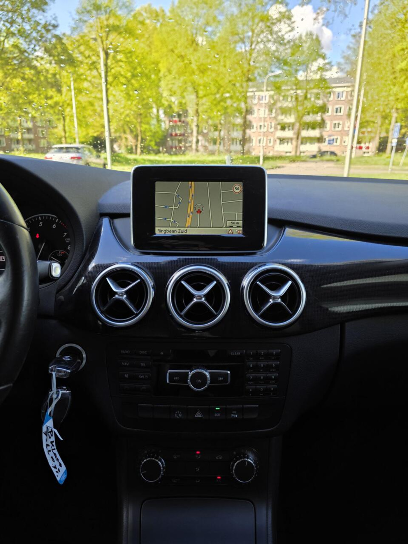 Foto van Mercedes-Benz B 180