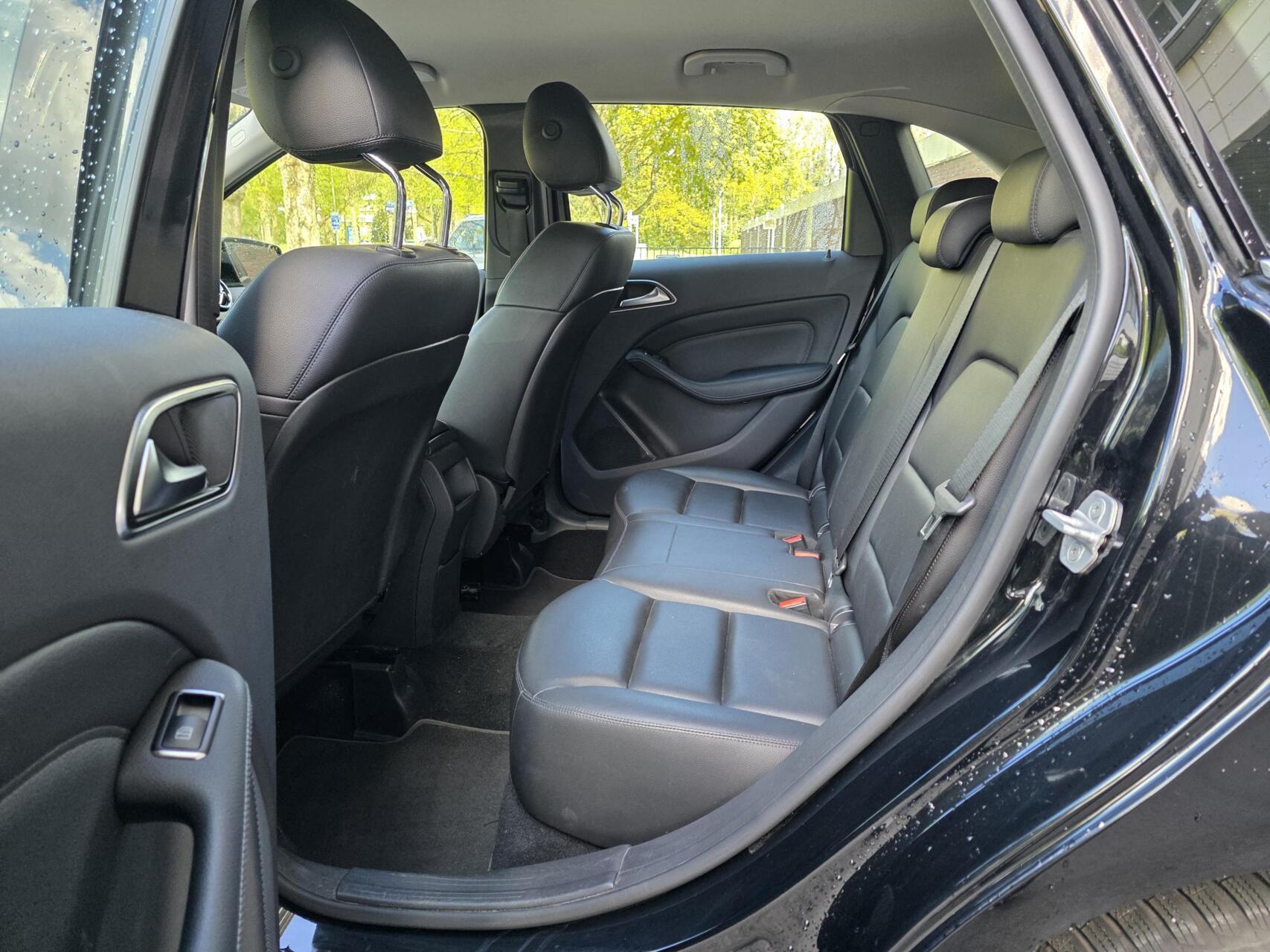 Foto van Mercedes-Benz B 180
