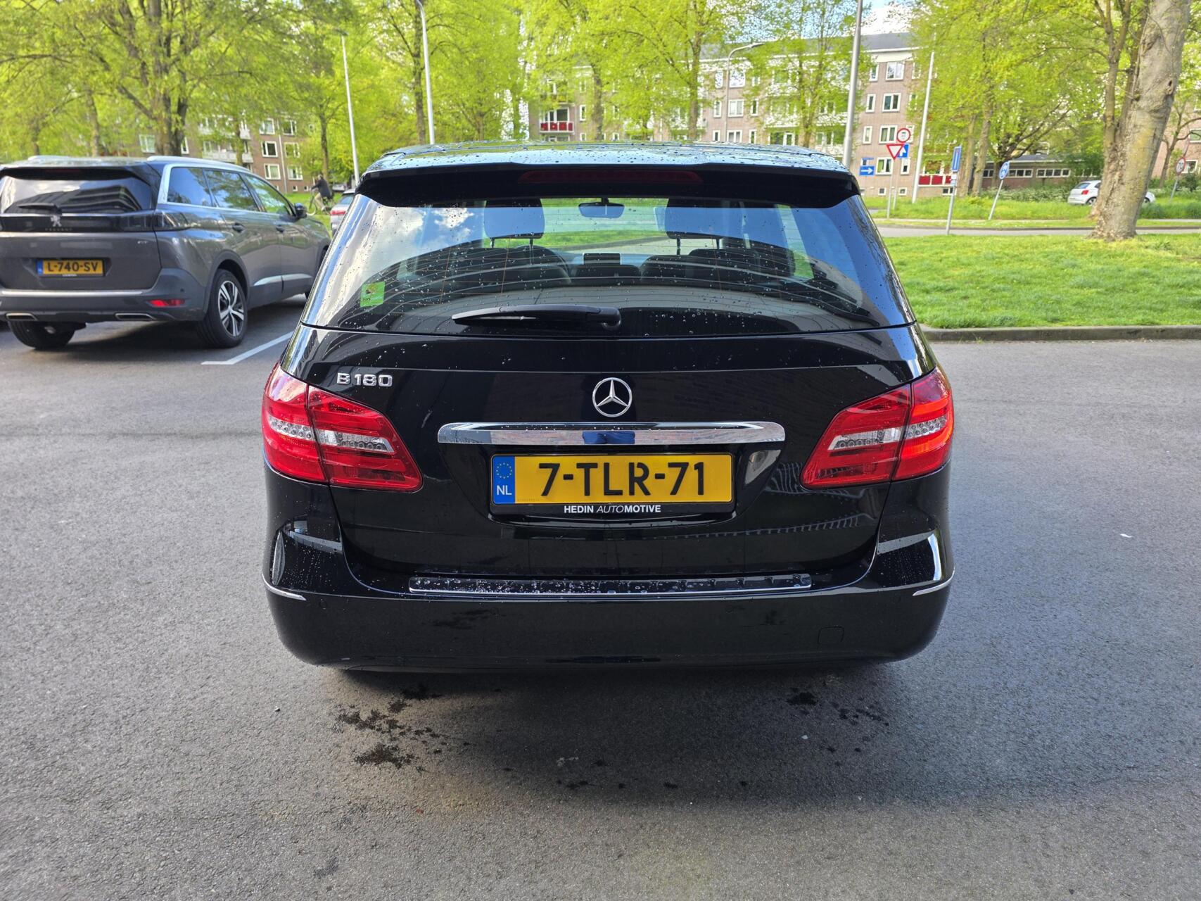 Foto van Mercedes-Benz B 180