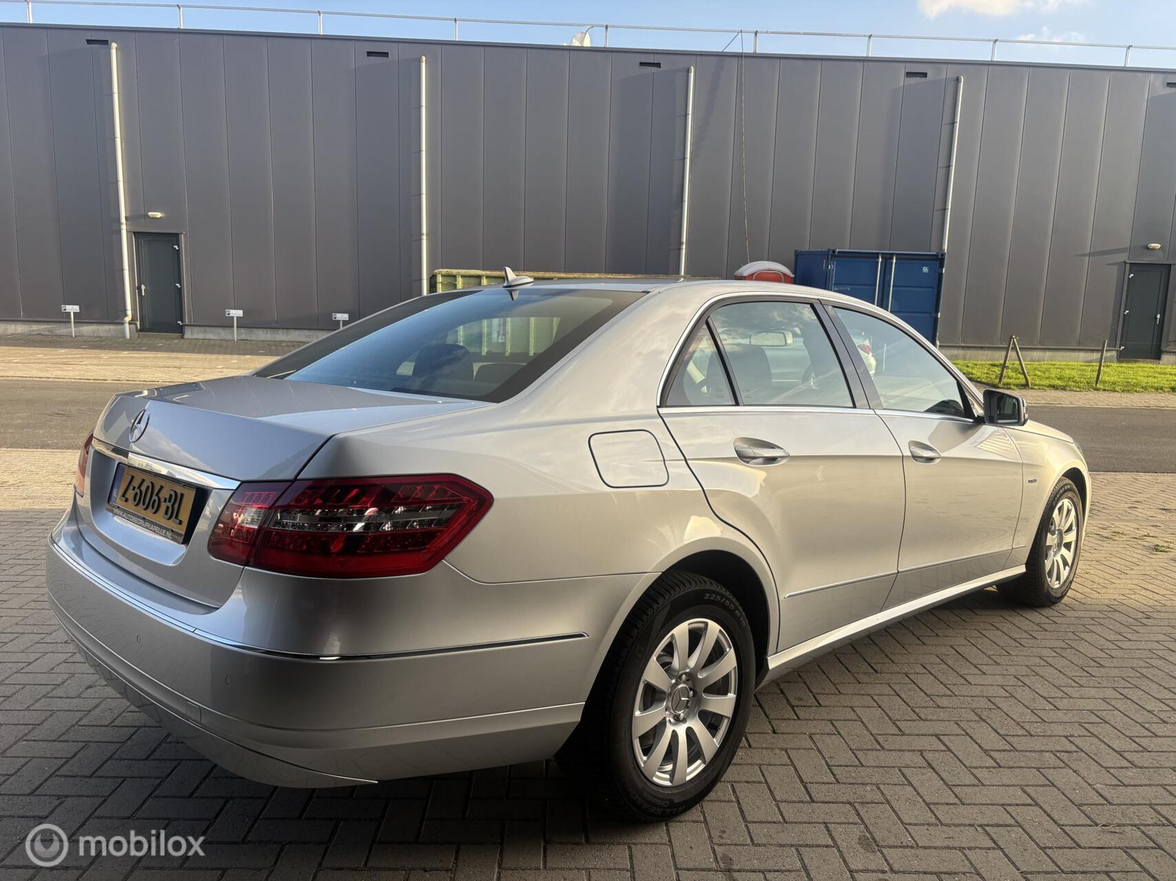 Foto van Mercedes-Benz E 250 Cgi