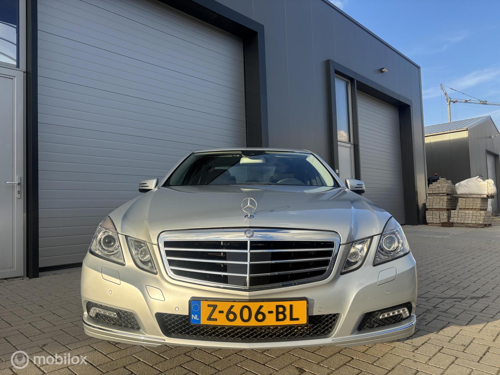 Foto van Mercedes-Benz E 250 Cgi