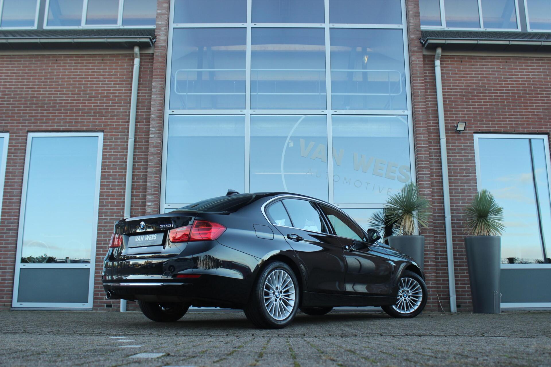 Foto van BMW 320i