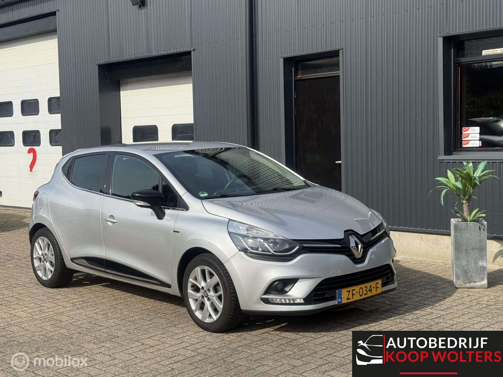 Renault Clio 0.9 TCe Intens 2019 94.000KM NAP 2019 - voorkant