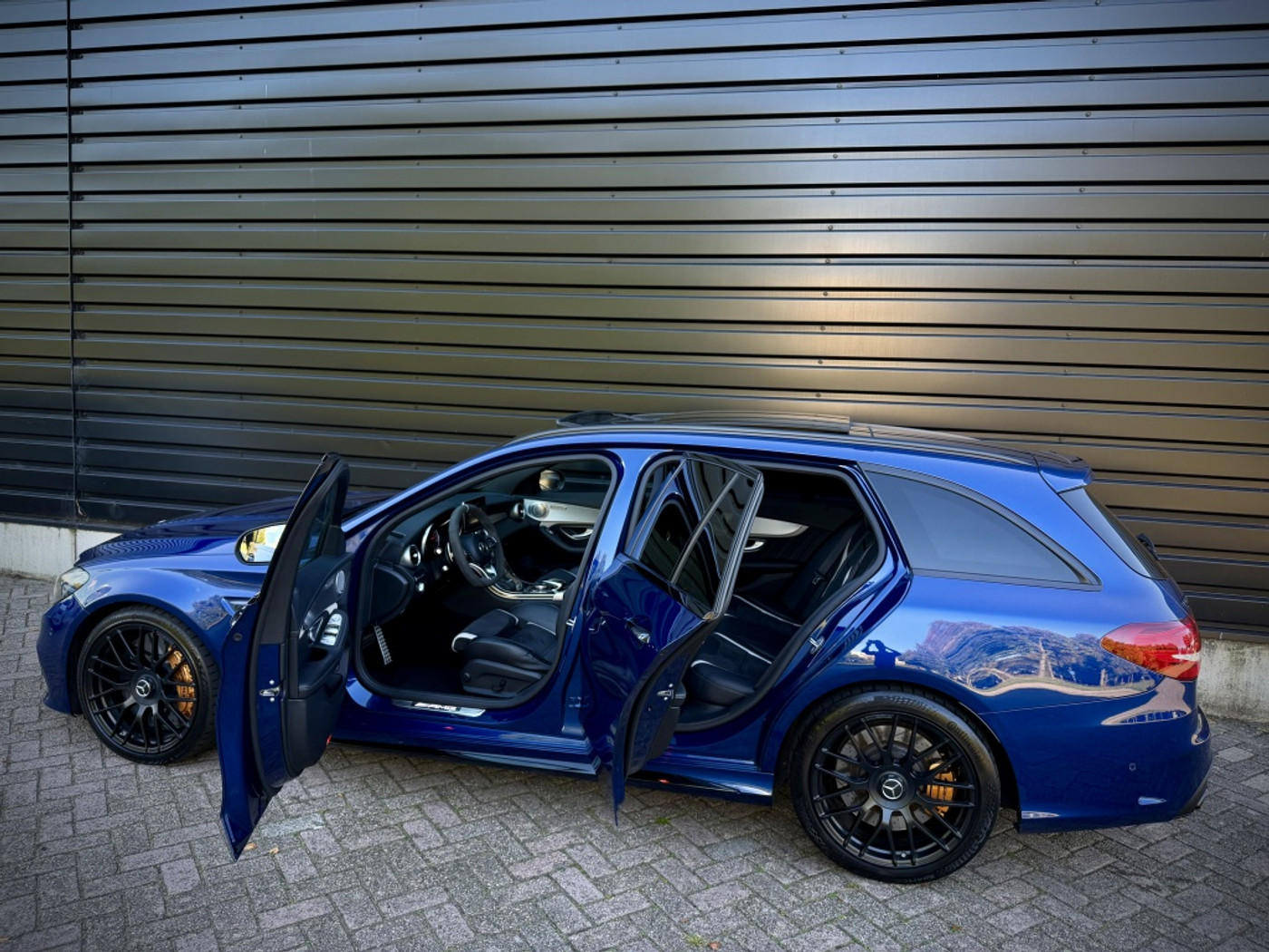 Foto van Mercedes-amg AMG C63 S