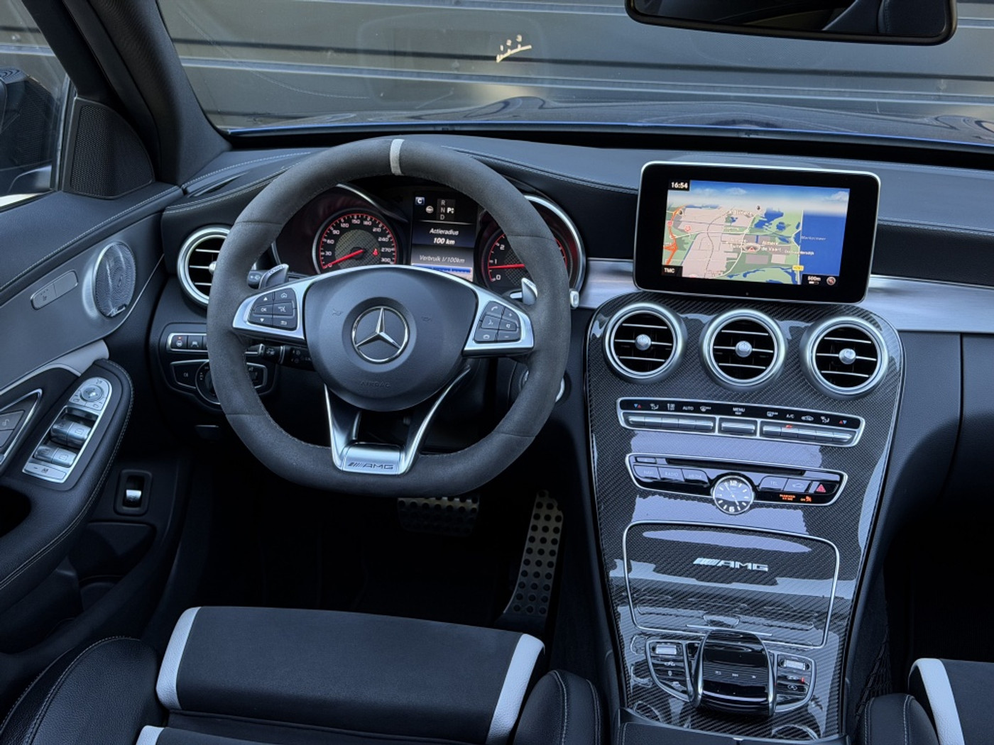 Foto van Mercedes-amg AMG C63 S