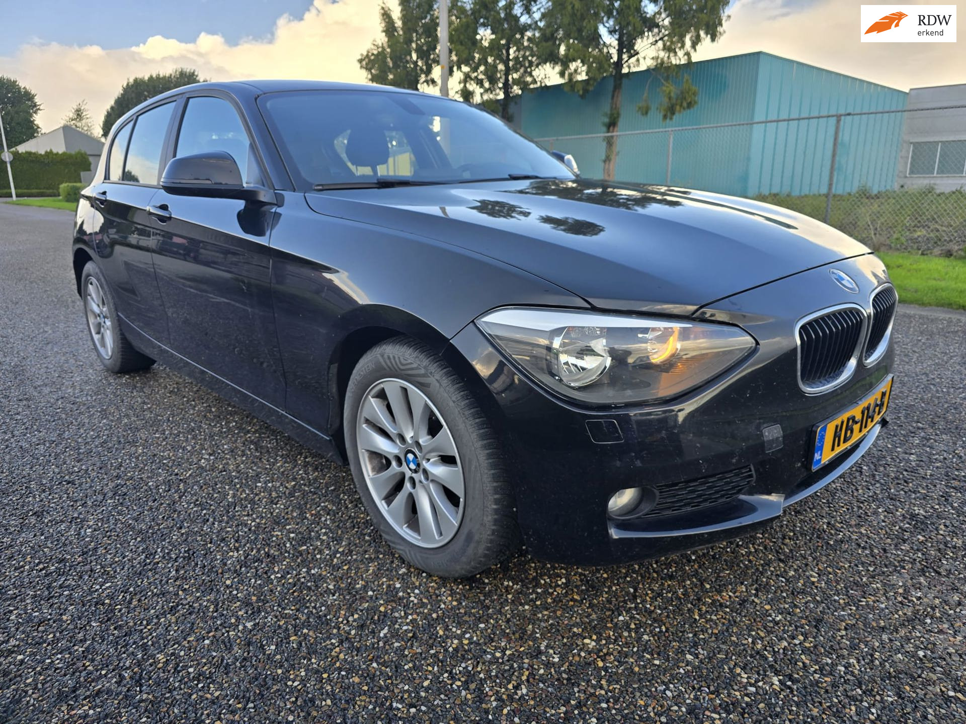 BMW 118d 118D 5-Deurs/2e Eig/Airco/Groot scherm/LM Velgen 2013 - voorkant