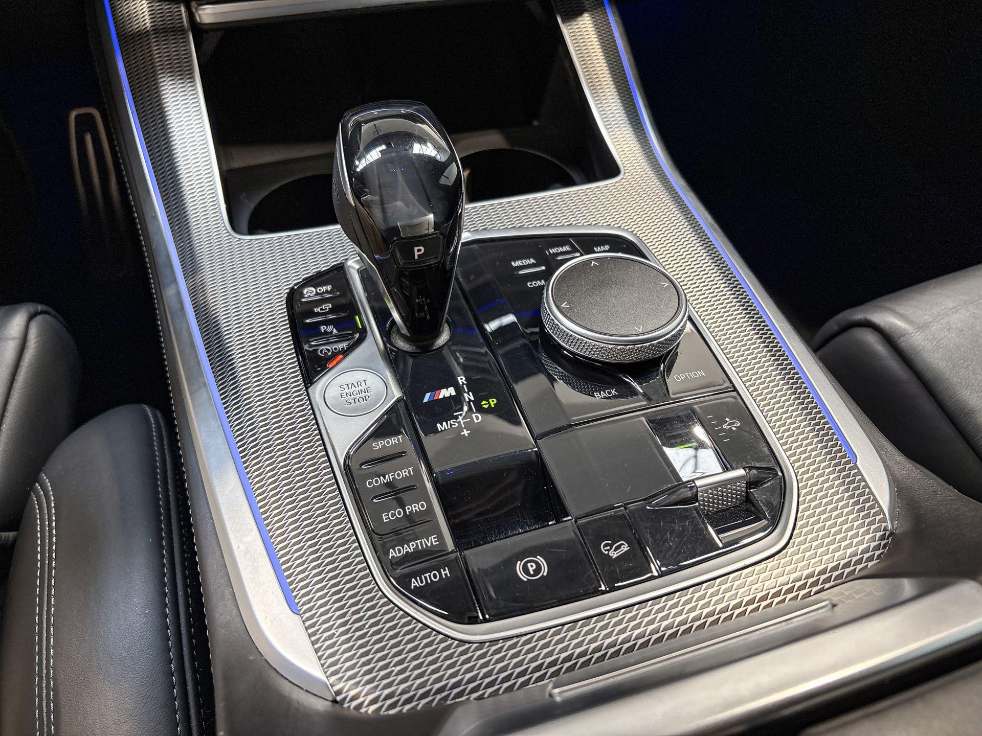 Foto van BMW X5 M50d