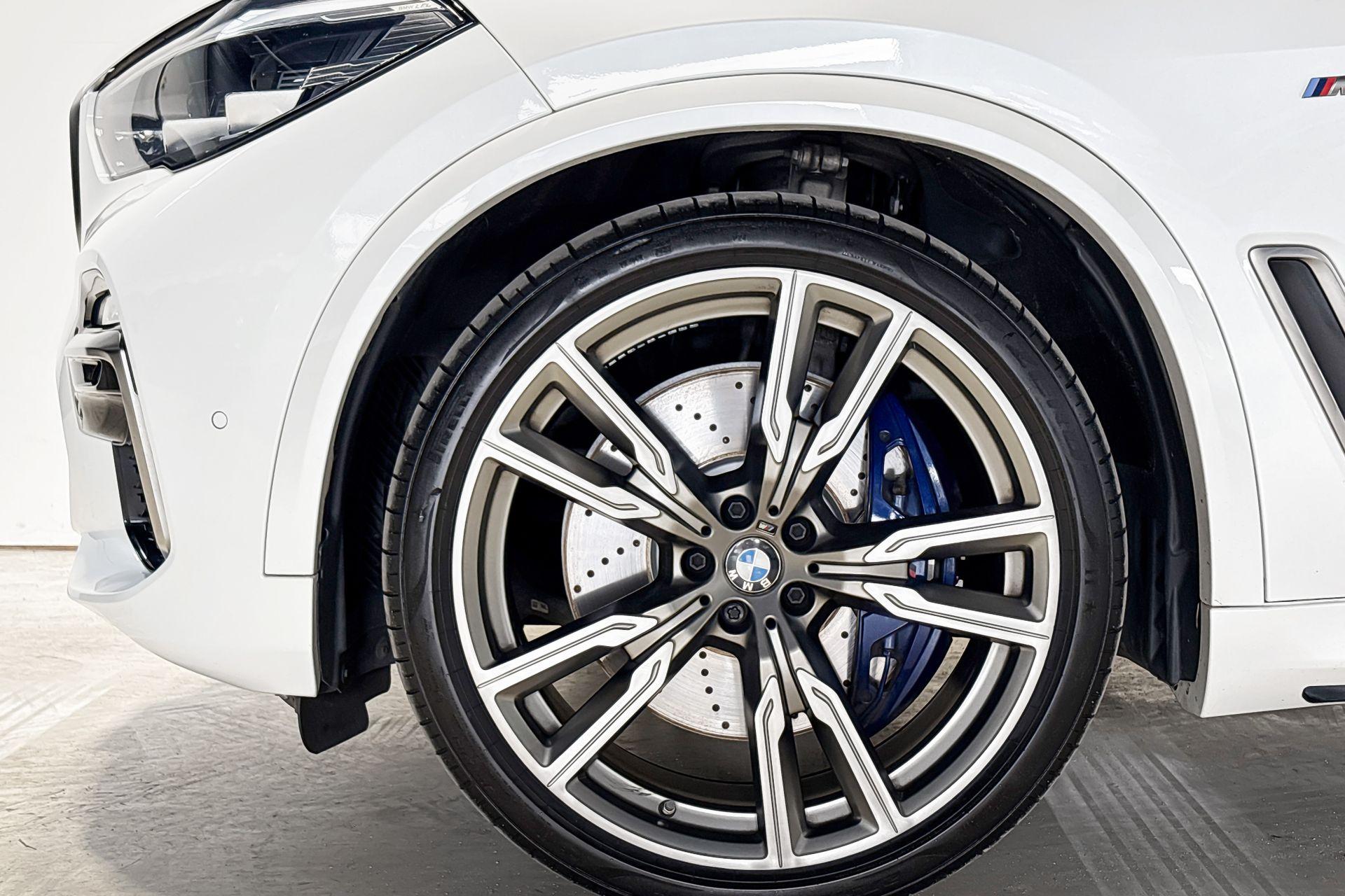 Foto van BMW X5 M50d