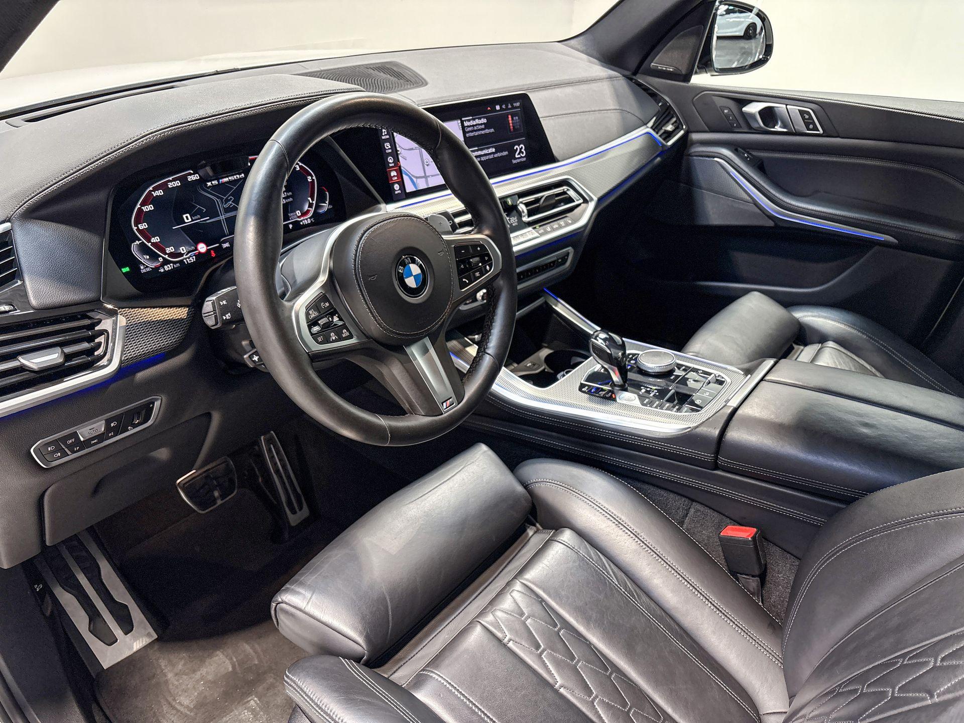 Foto van BMW X5 M50d