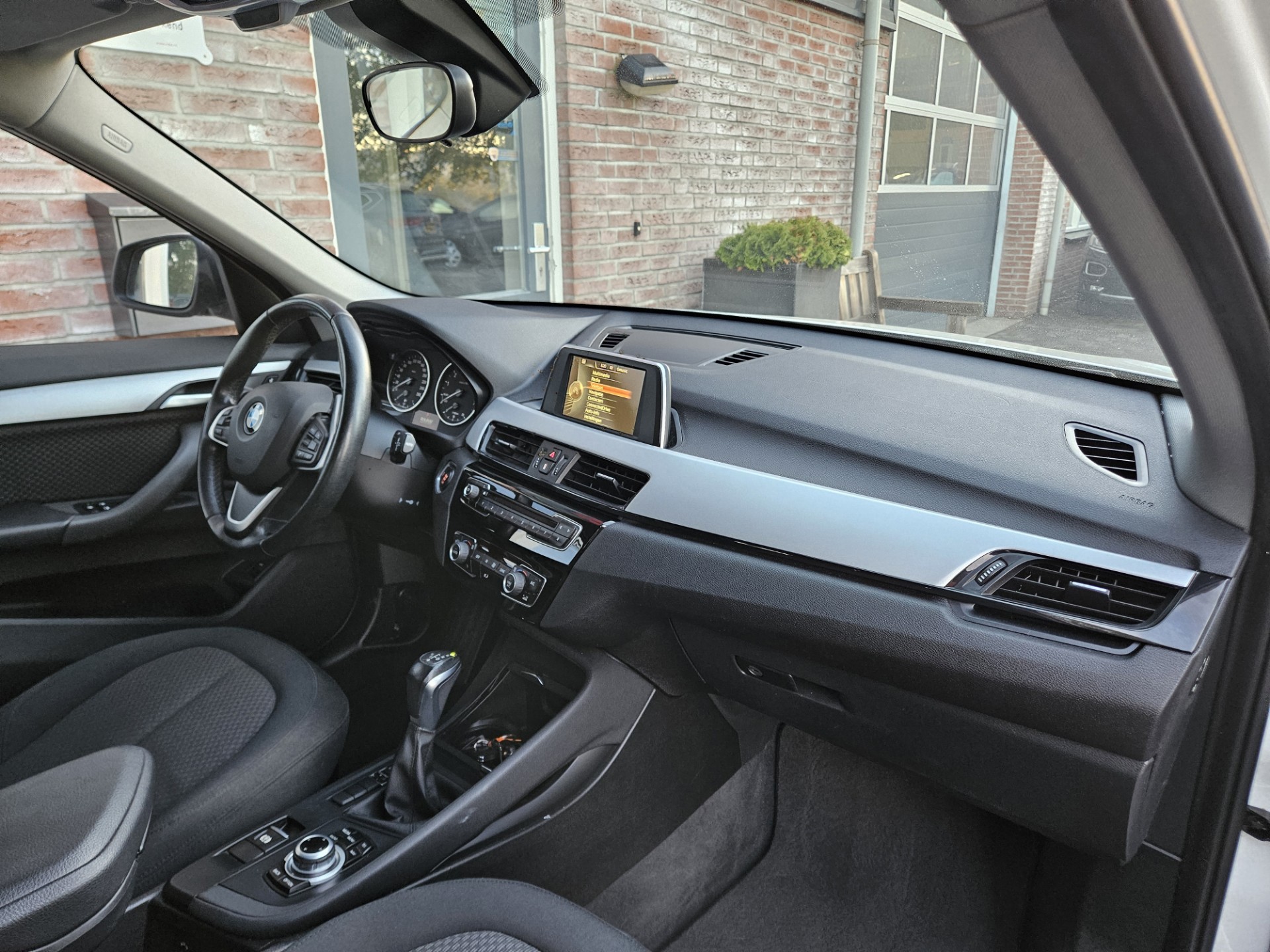Foto van BMW X1 Sdrive20i