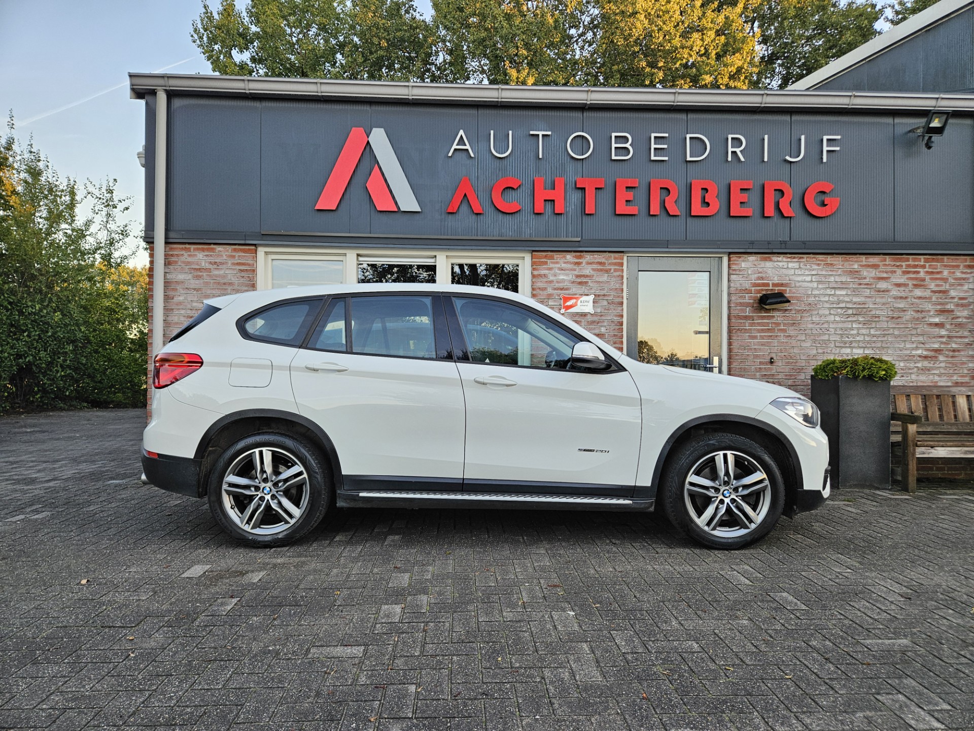 Foto van BMW X1 Sdrive20i