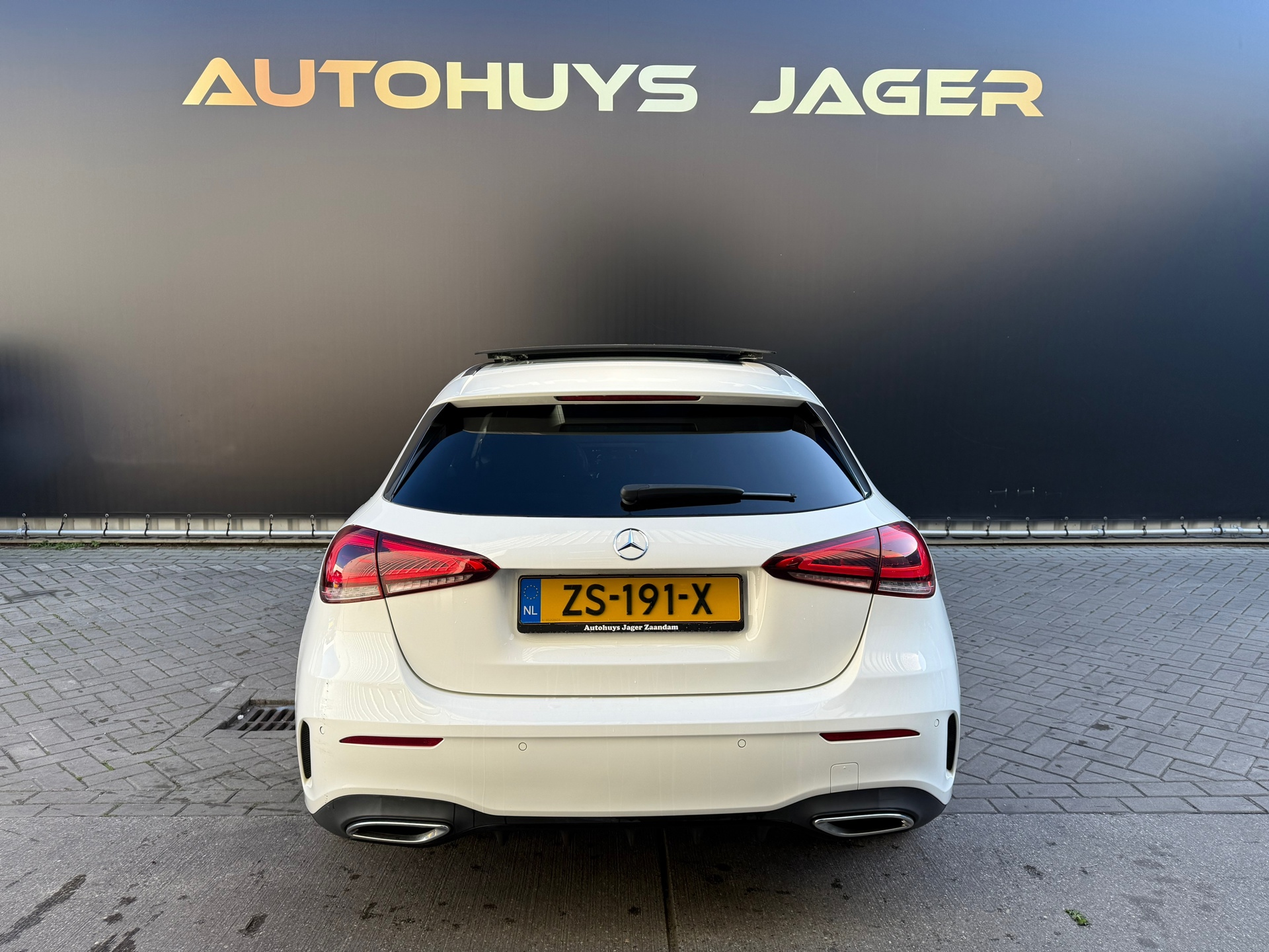 Foto van Mercedes-Benz A 180
