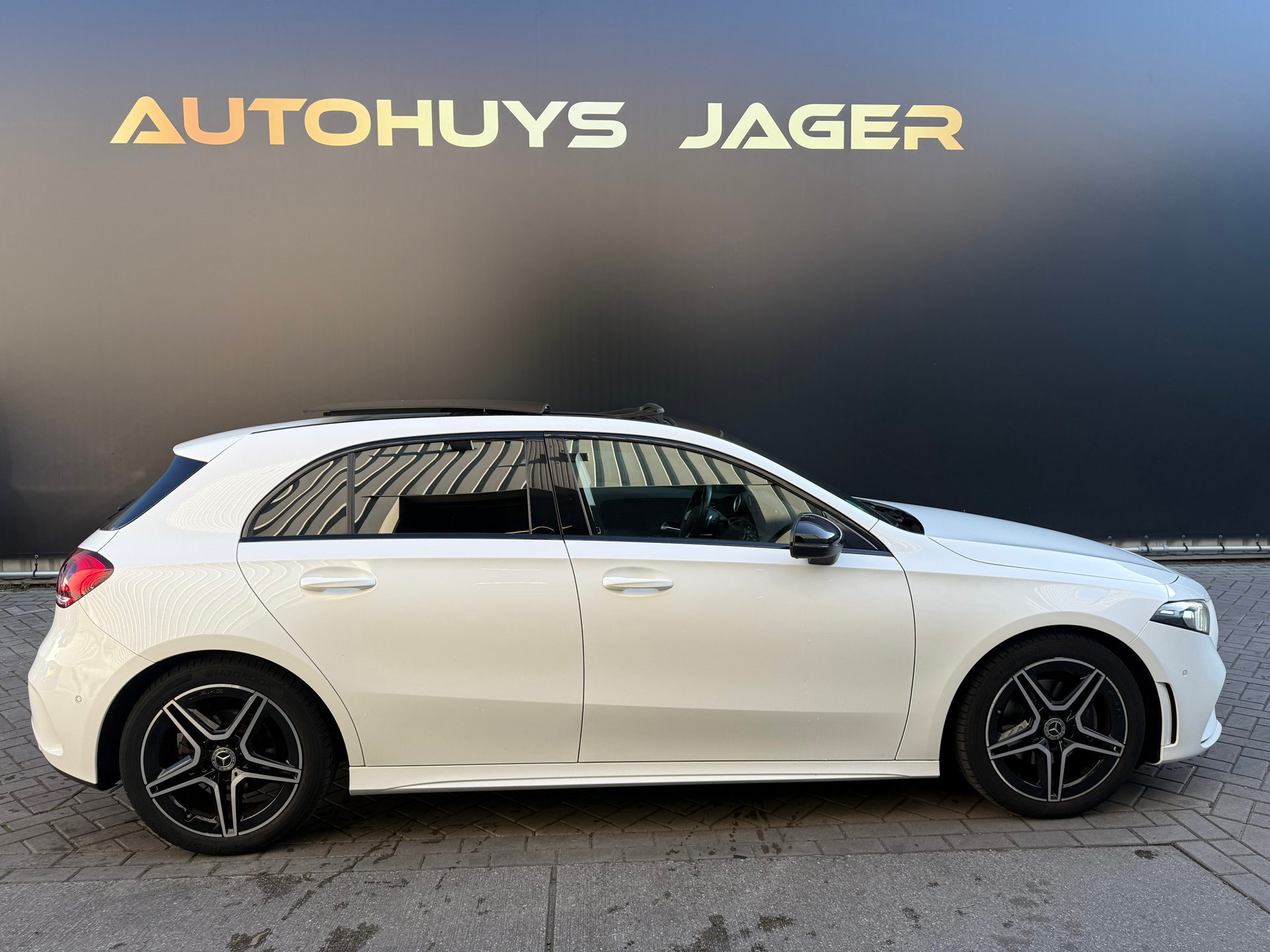 Foto van Mercedes-Benz A 180