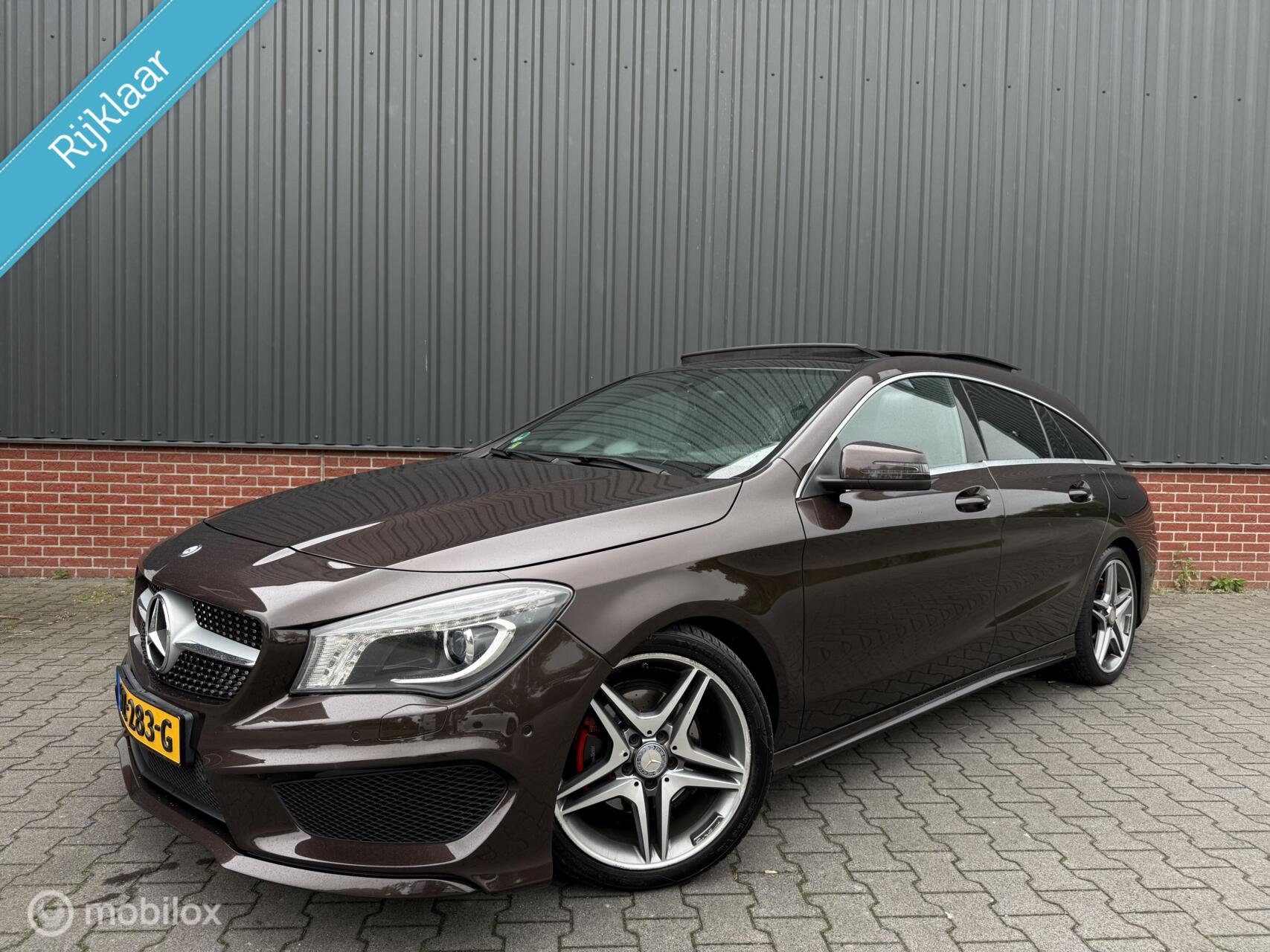 Mercedes-Benz Cla 180 180 AMG Panorama Cruise Bluetooth NL Auto 2016 2016 - voorkant