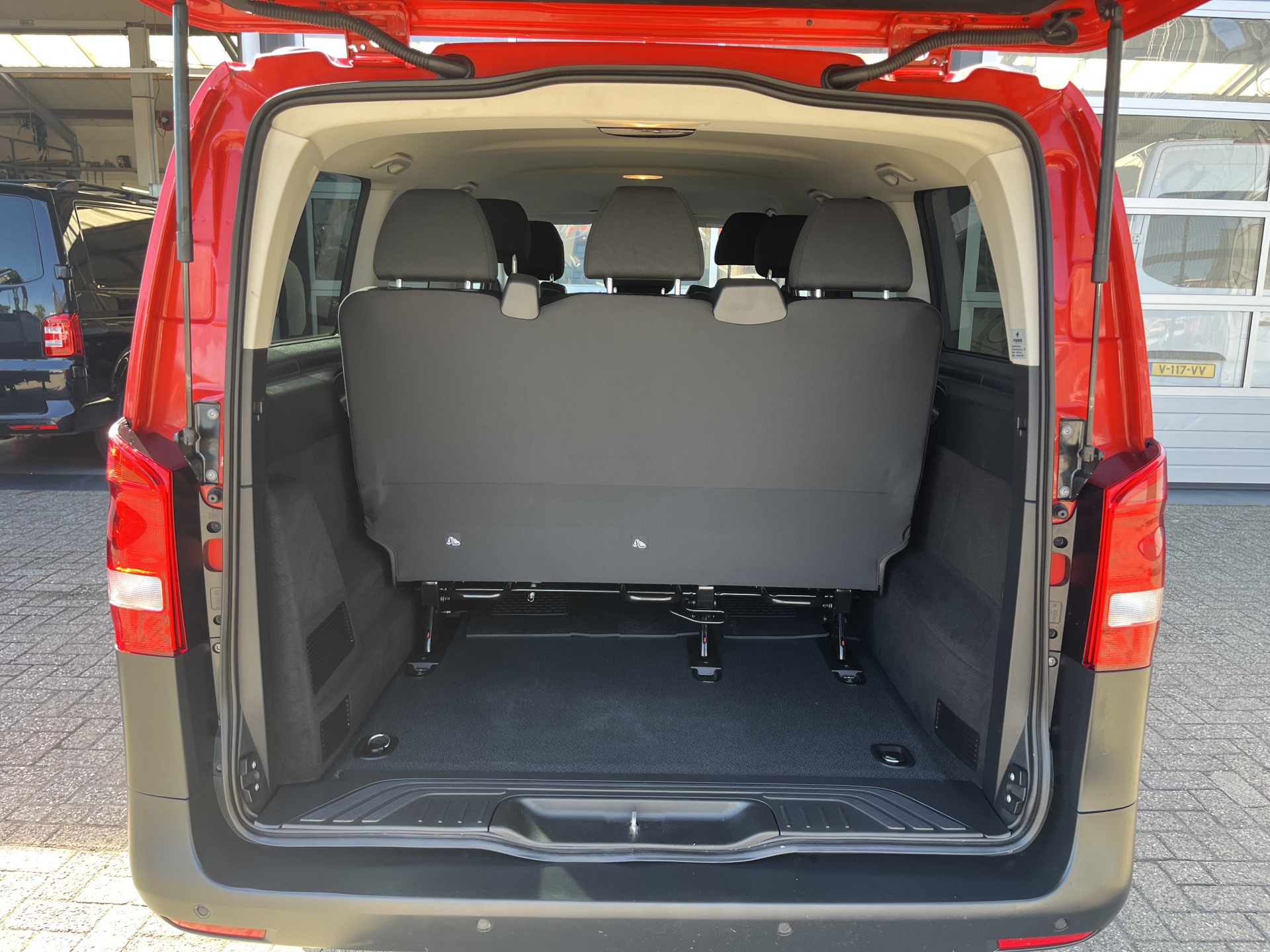 Foto van Mercedes-Benz Vito Tourer