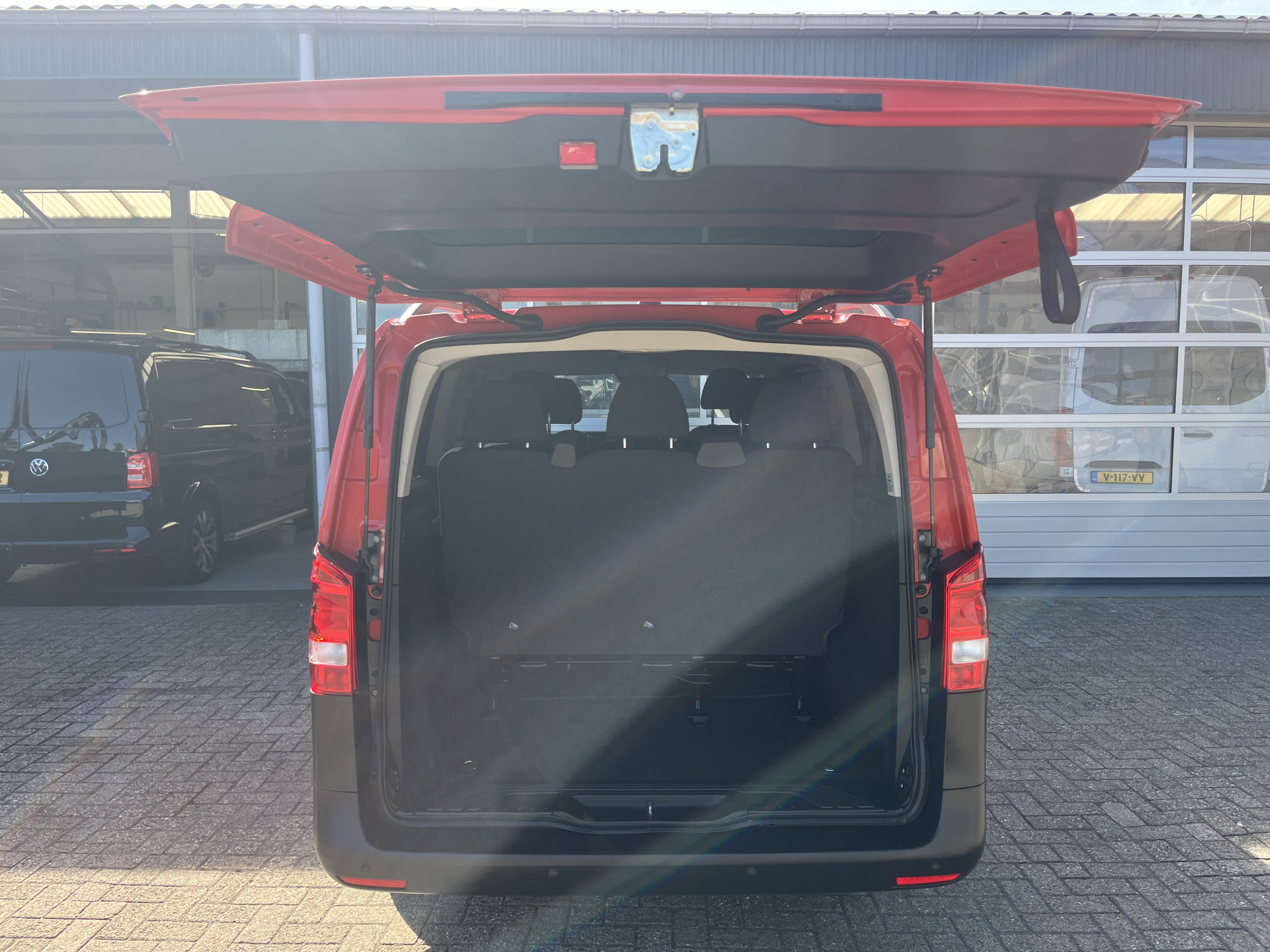 Foto van Mercedes-Benz Vito Tourer
