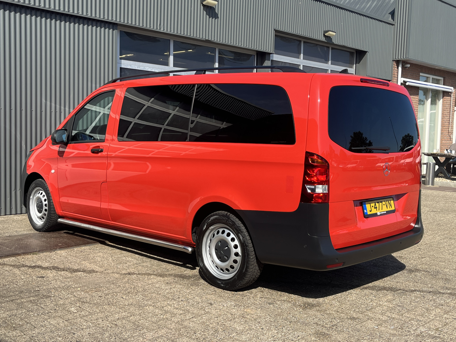 Foto van Mercedes-Benz Vito Tourer