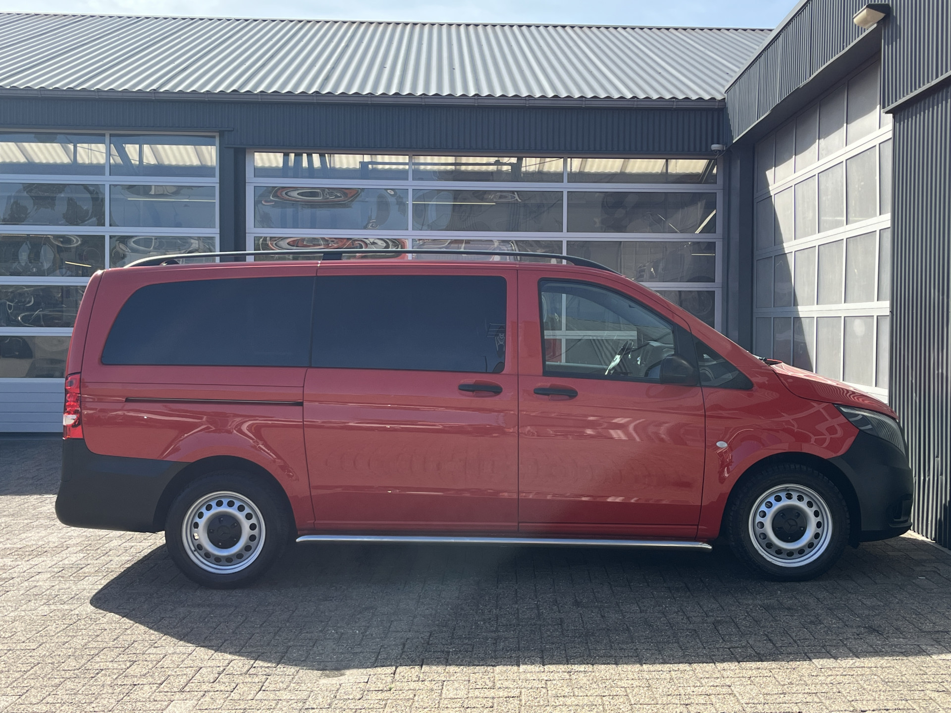 Foto van Mercedes-Benz Vito Tourer