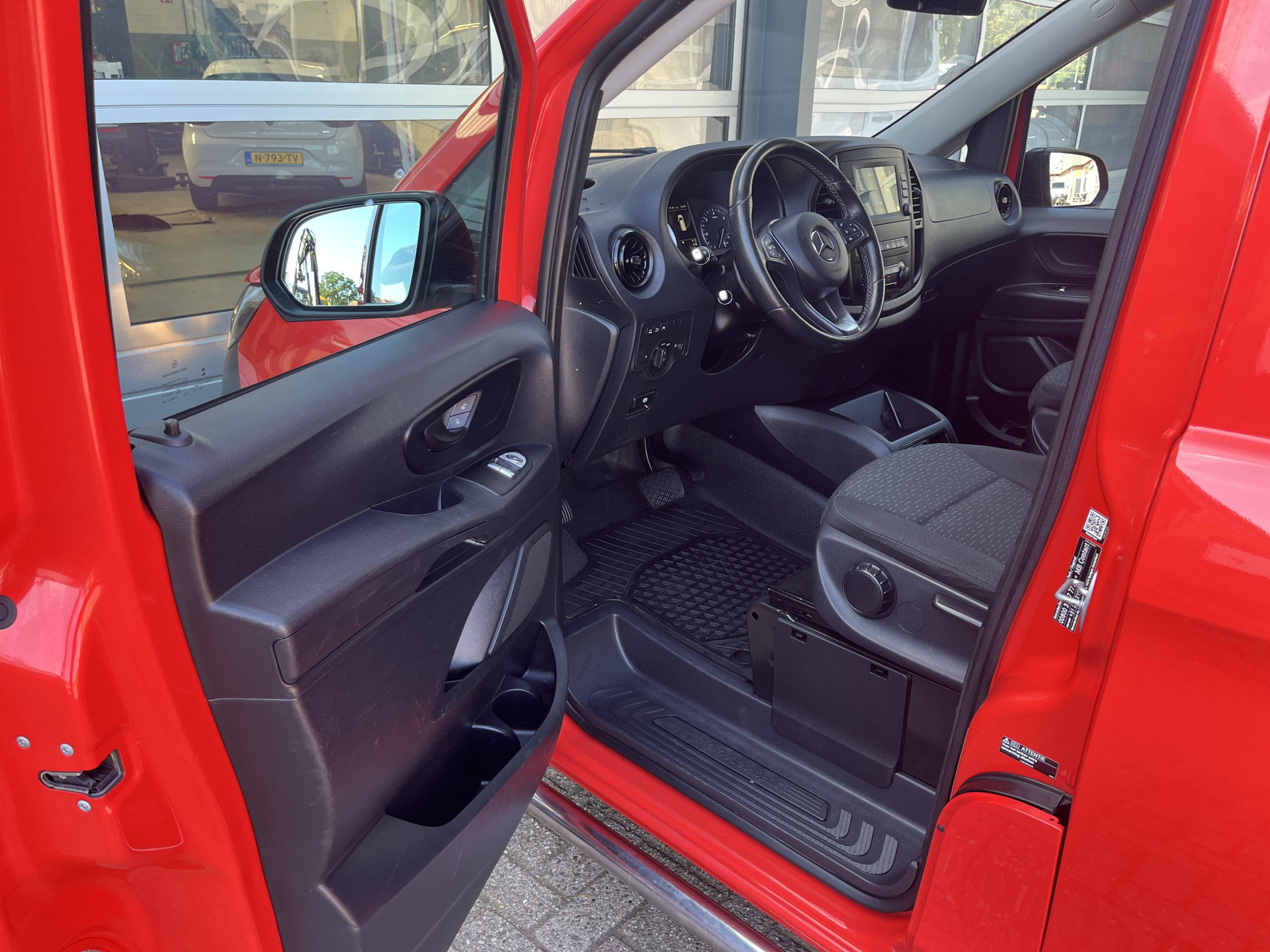 Foto van Mercedes-Benz Vito Tourer