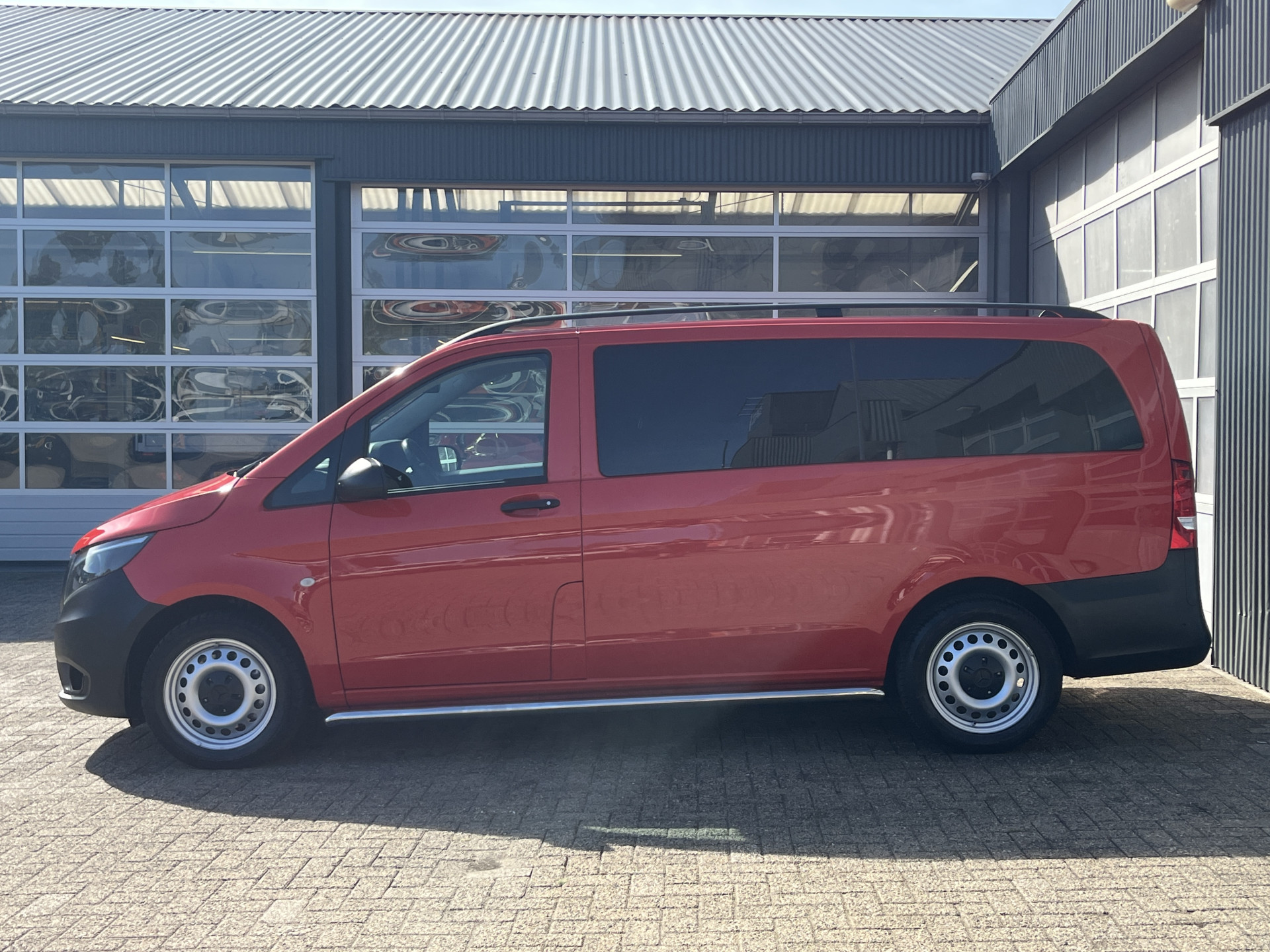 Foto van Mercedes-Benz Vito Tourer