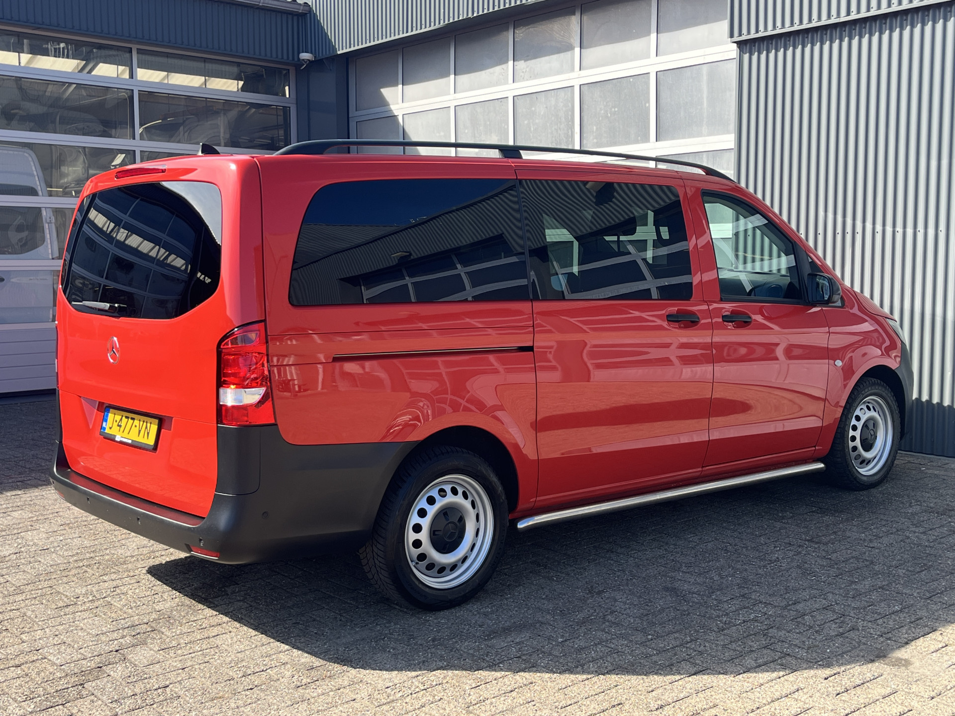 Foto van Mercedes-Benz Vito Tourer