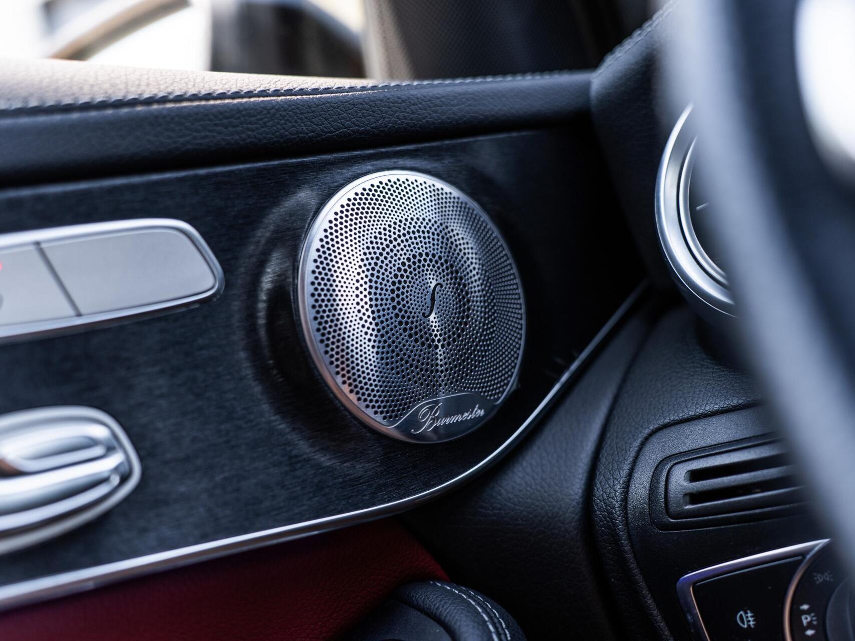 Foto van Mercedes-Benz GLC 300 E 4Matic
