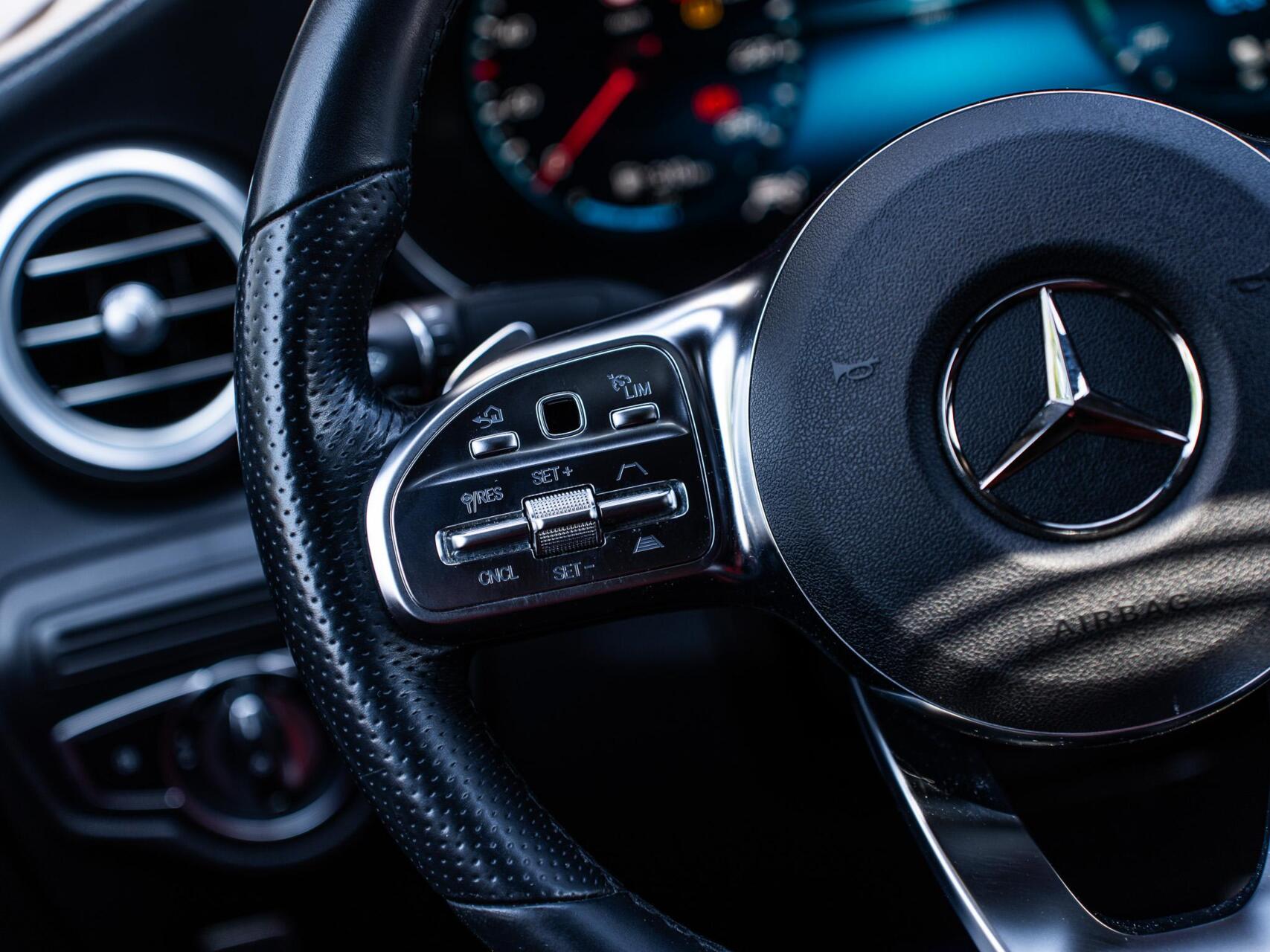 Foto van Mercedes-Benz GLC 300 E 4Matic